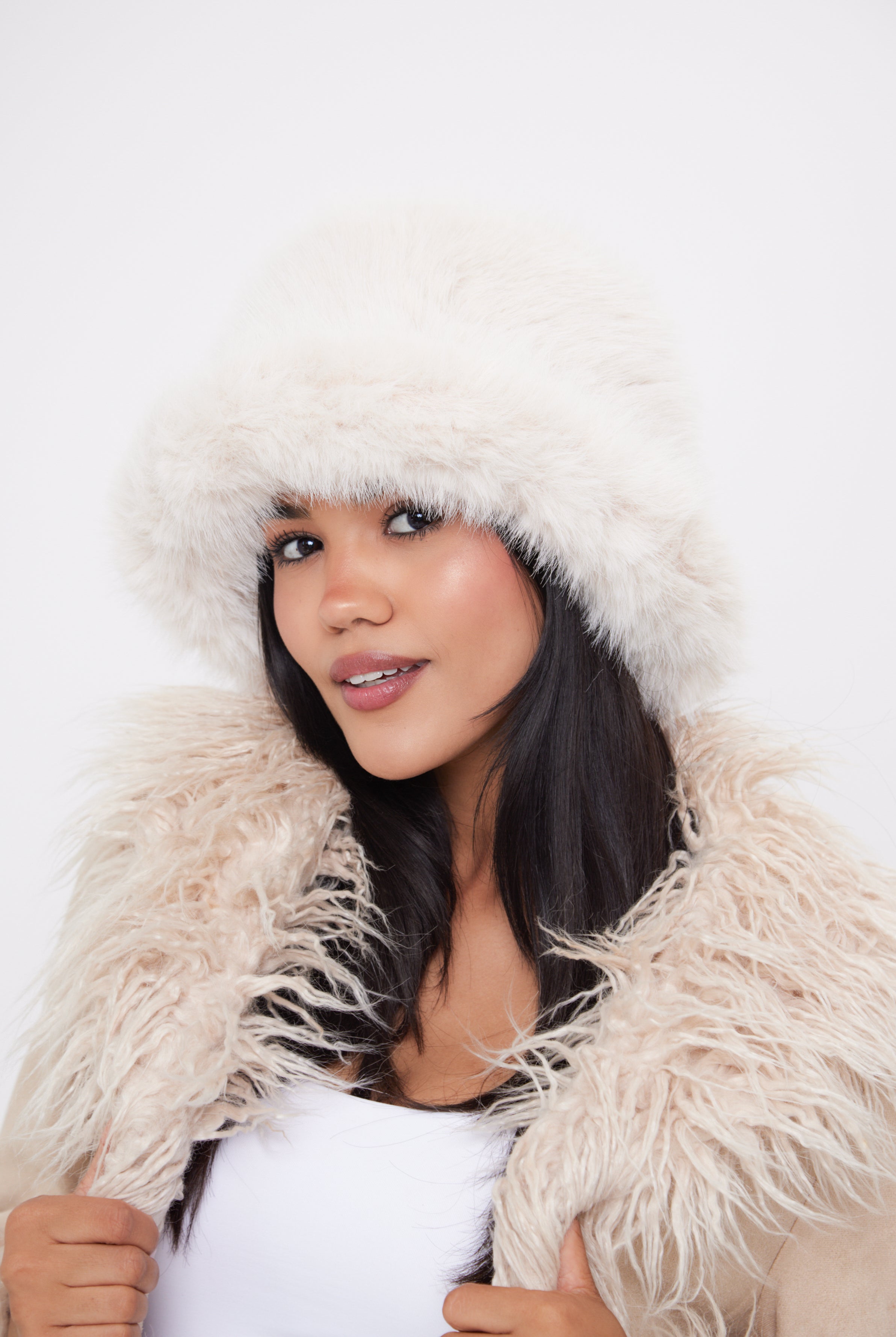 Women's stylish and ultra fluffy bucket hat made with soft faux fur in cream - My Accessories London