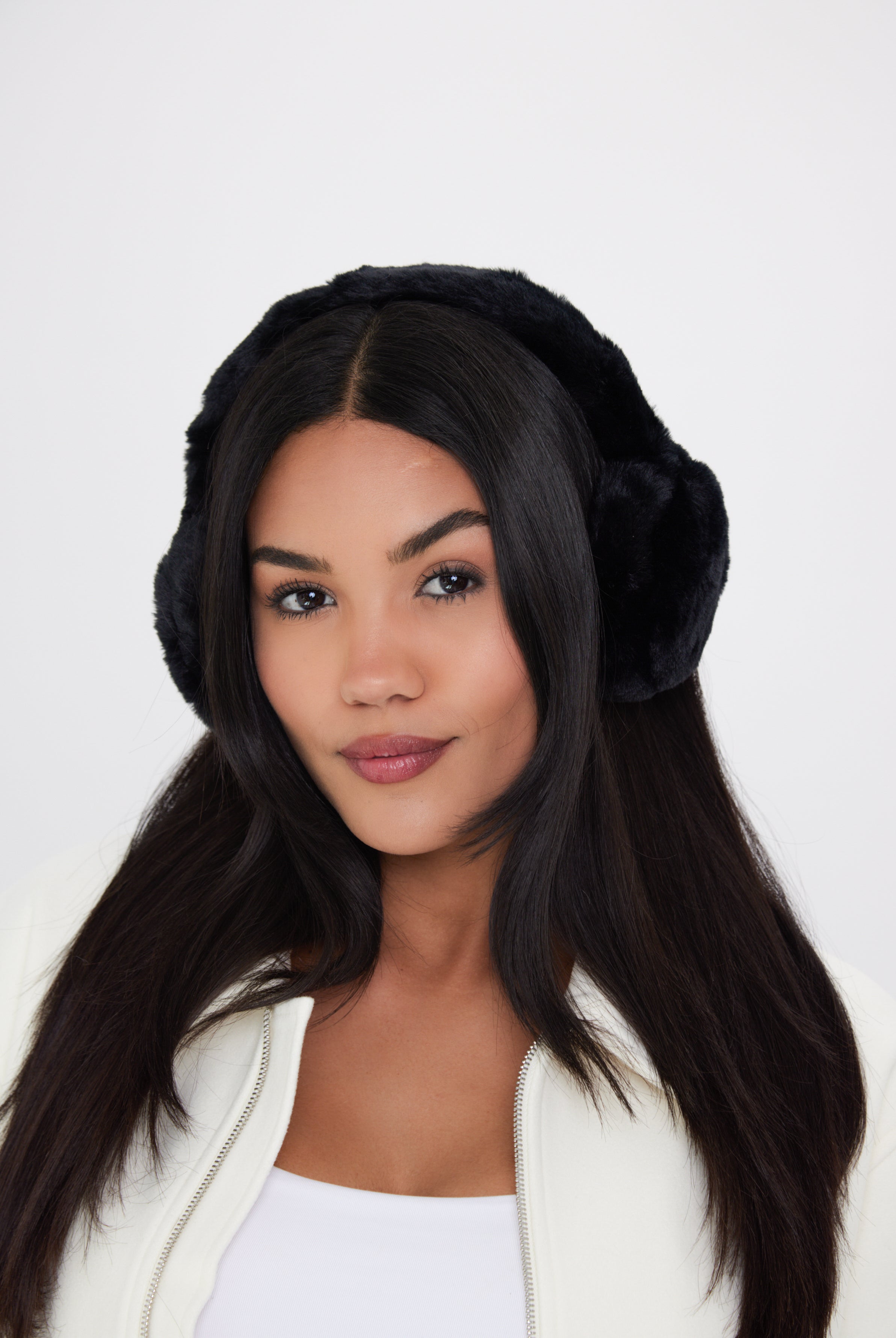 Women’s Fur Earmuffs in Black