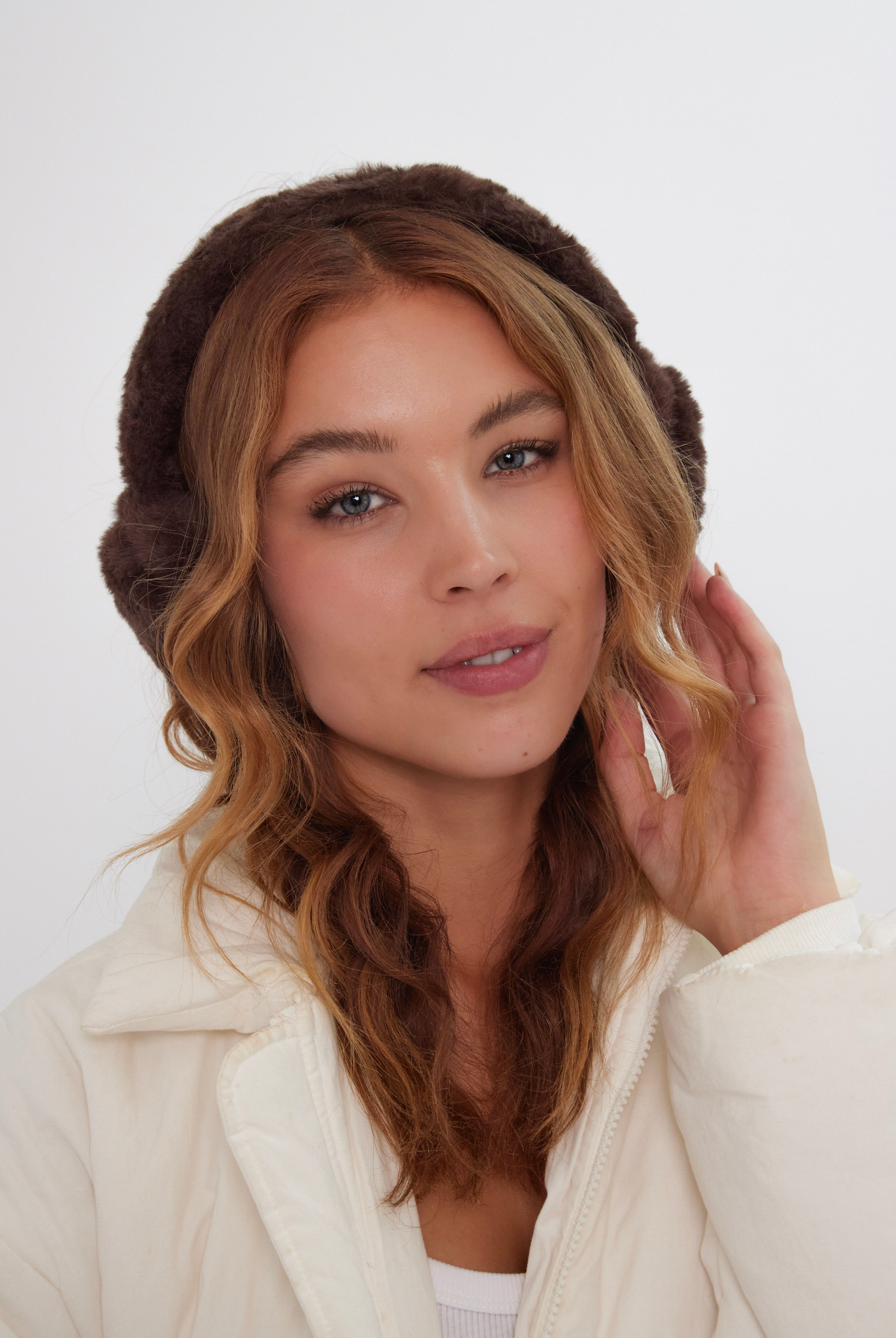 Women’s Fur Earmuffs in Brown