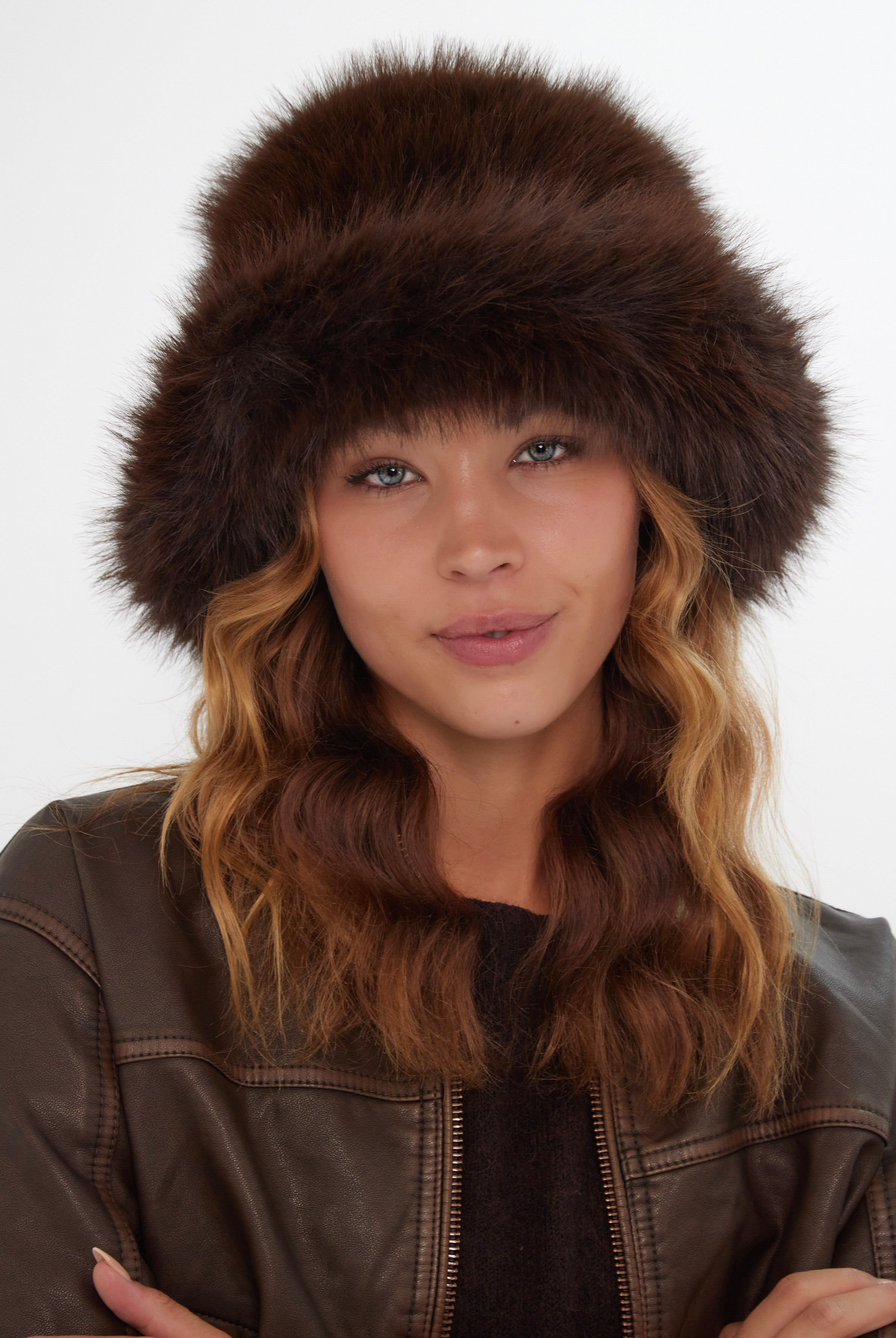 Women’s Fuzzy Fur bucket hat in Brown
