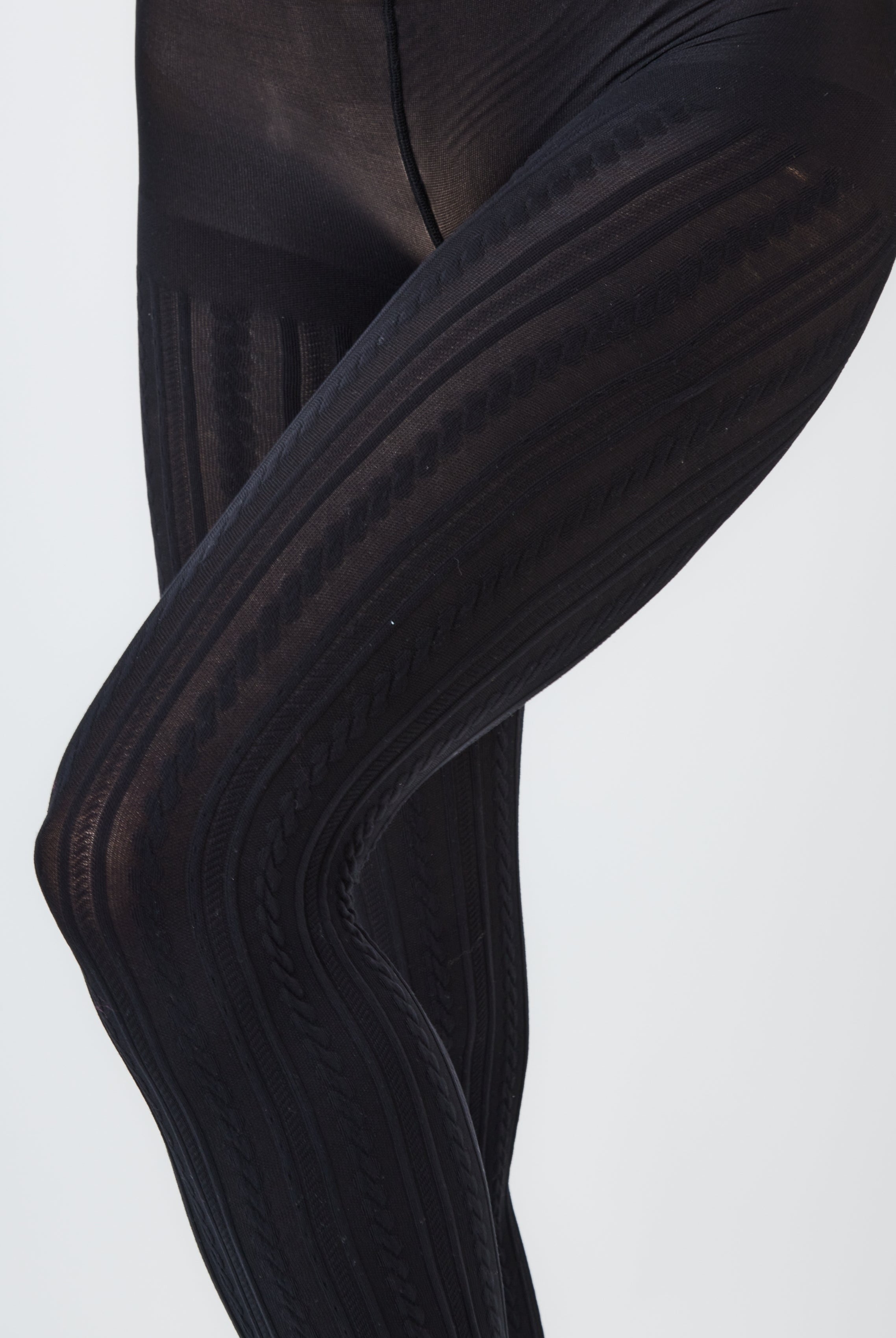Woman's Cable Knit Tights in Black