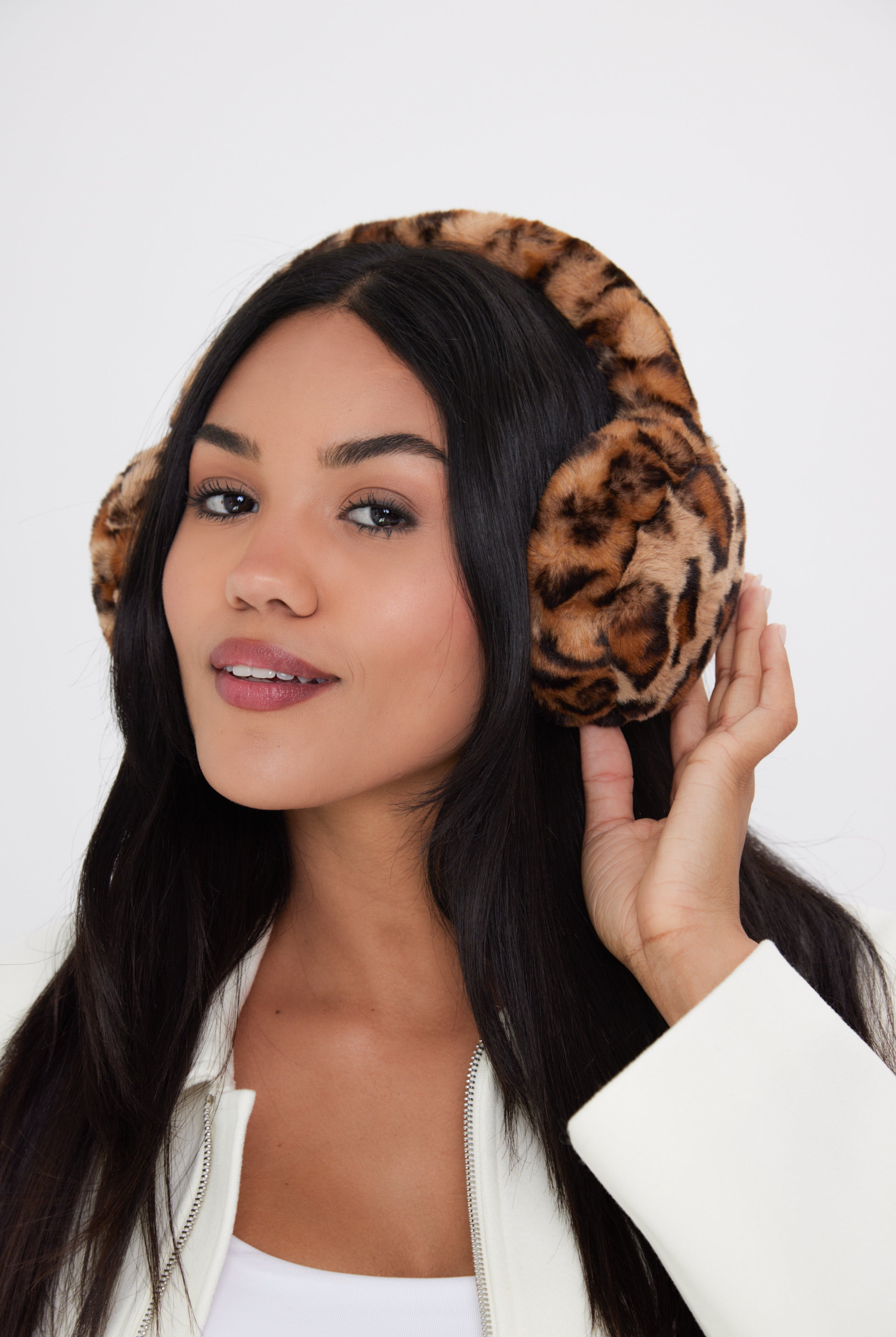Woman's Fluffy Faux-Fur Earmuffs in Leopard Print