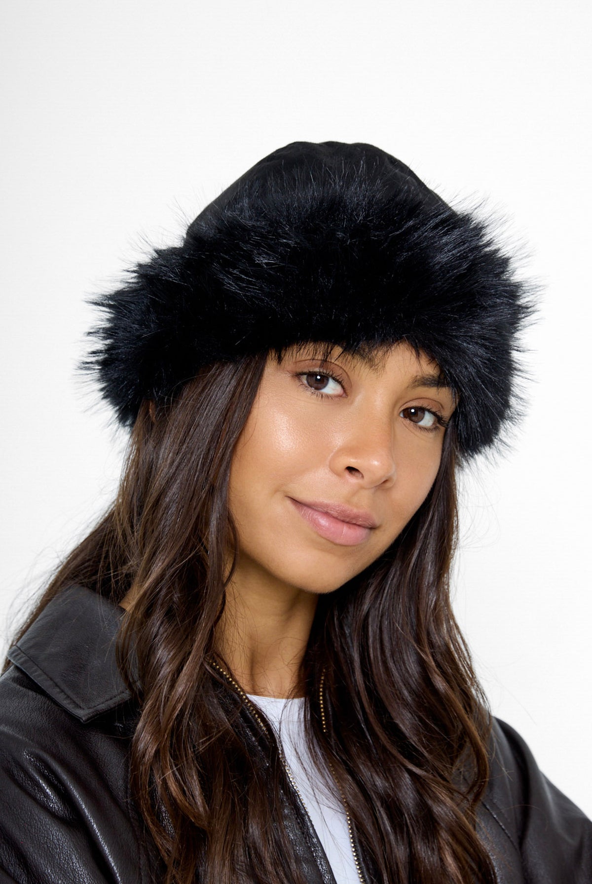 Women's Fluffy Fur Trim Beanie in Black