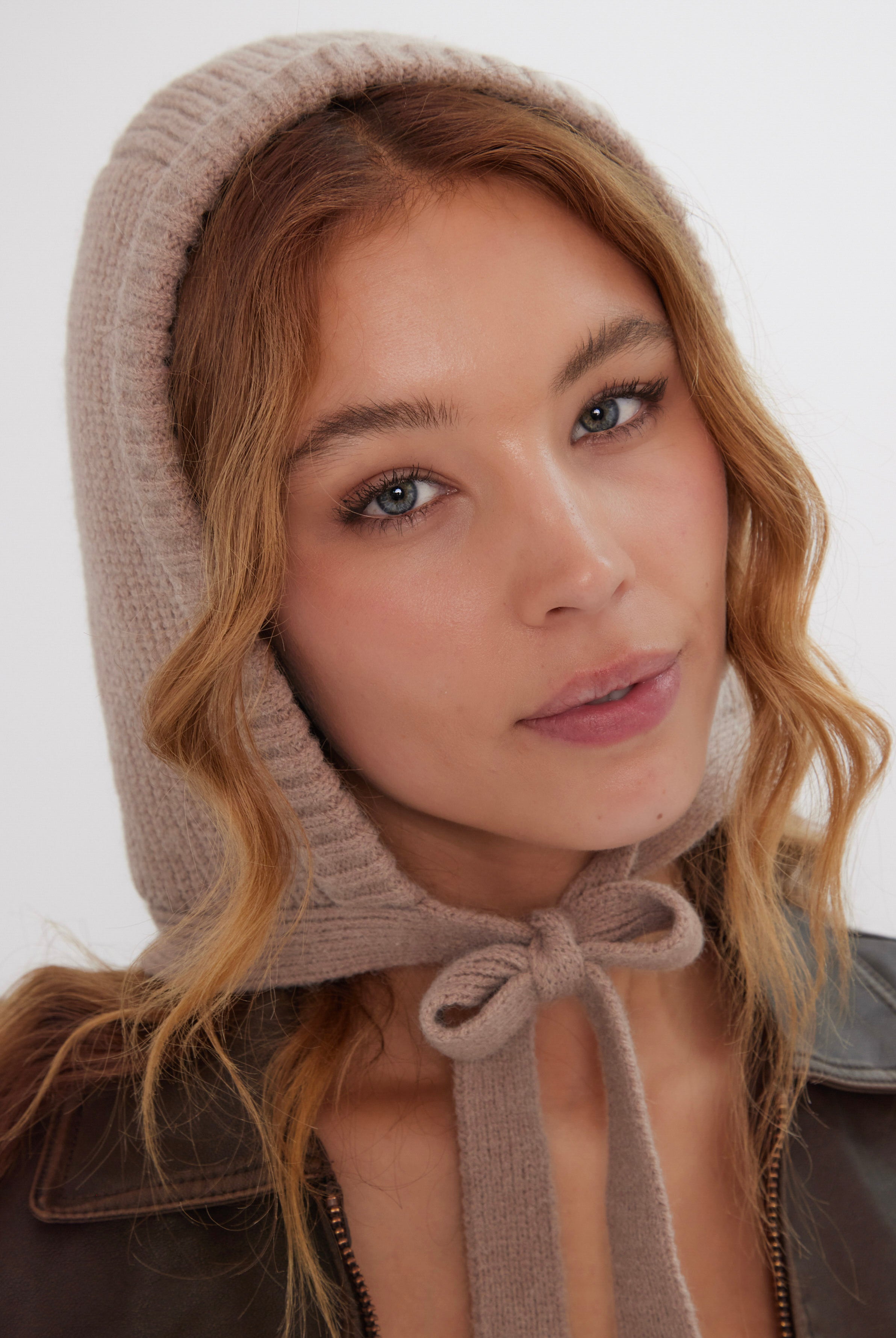 Women’s Knitted Bonnet in Light Brown