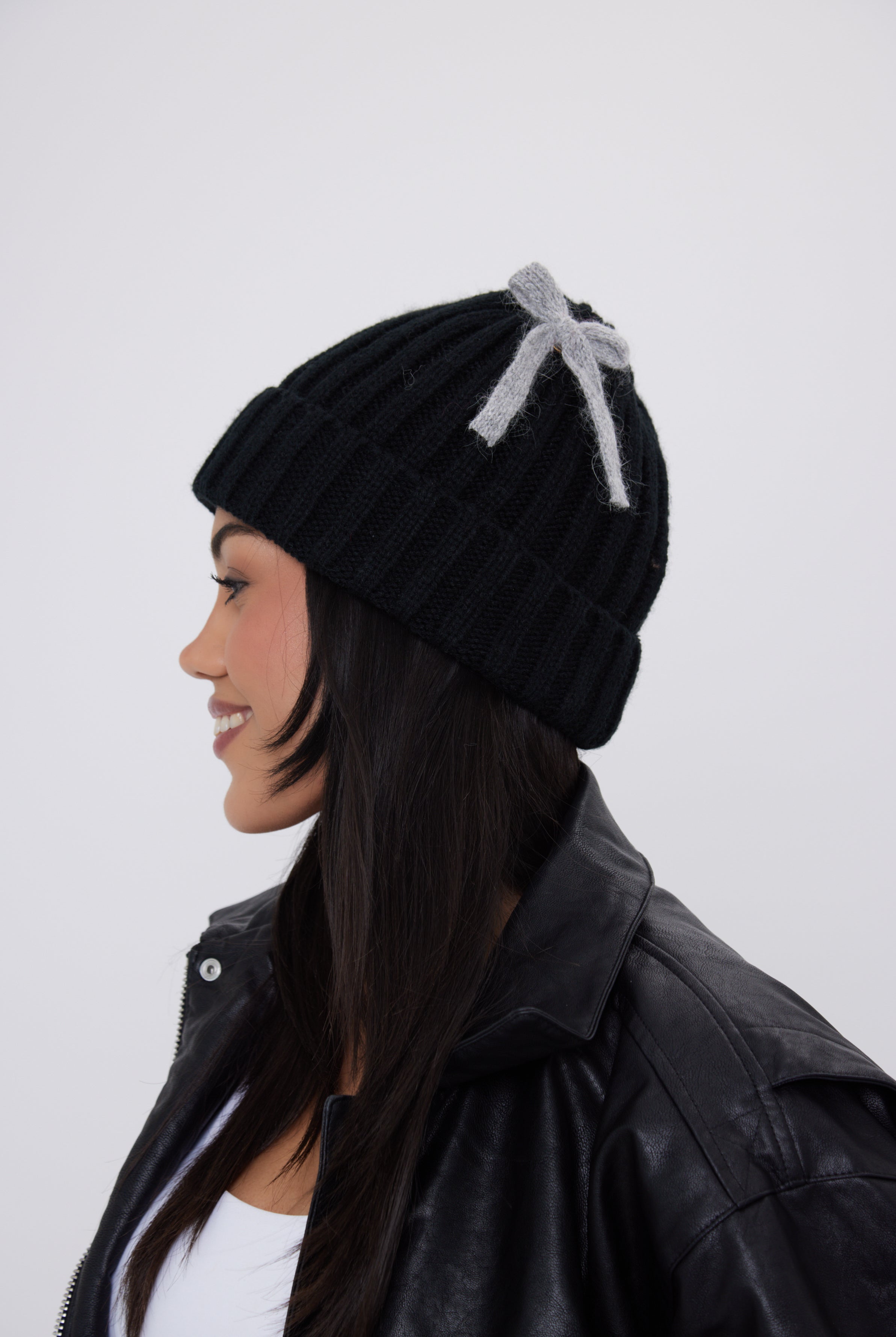 Woman's Mohair Beanie with Bows in Black
