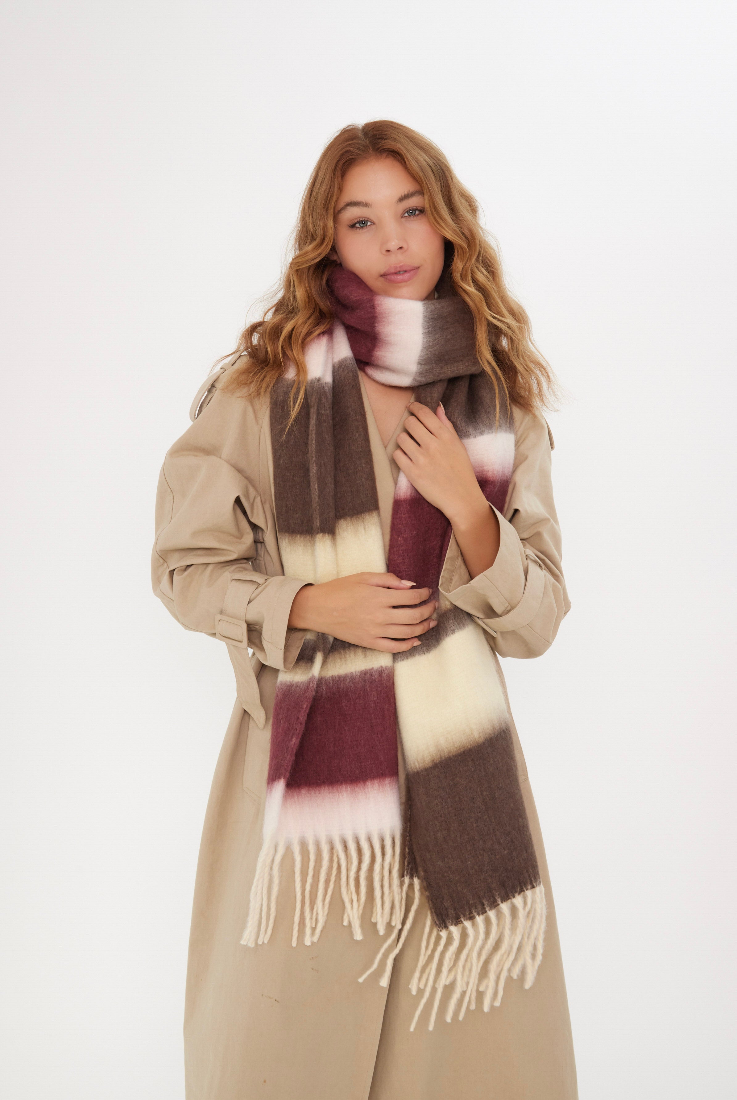 Women’s Oversized Chunky Blanket Scarf in Multicoloured Stripe