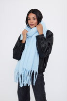 Woman's Oversized Chunky Blanket Scarf in Glacial Blue