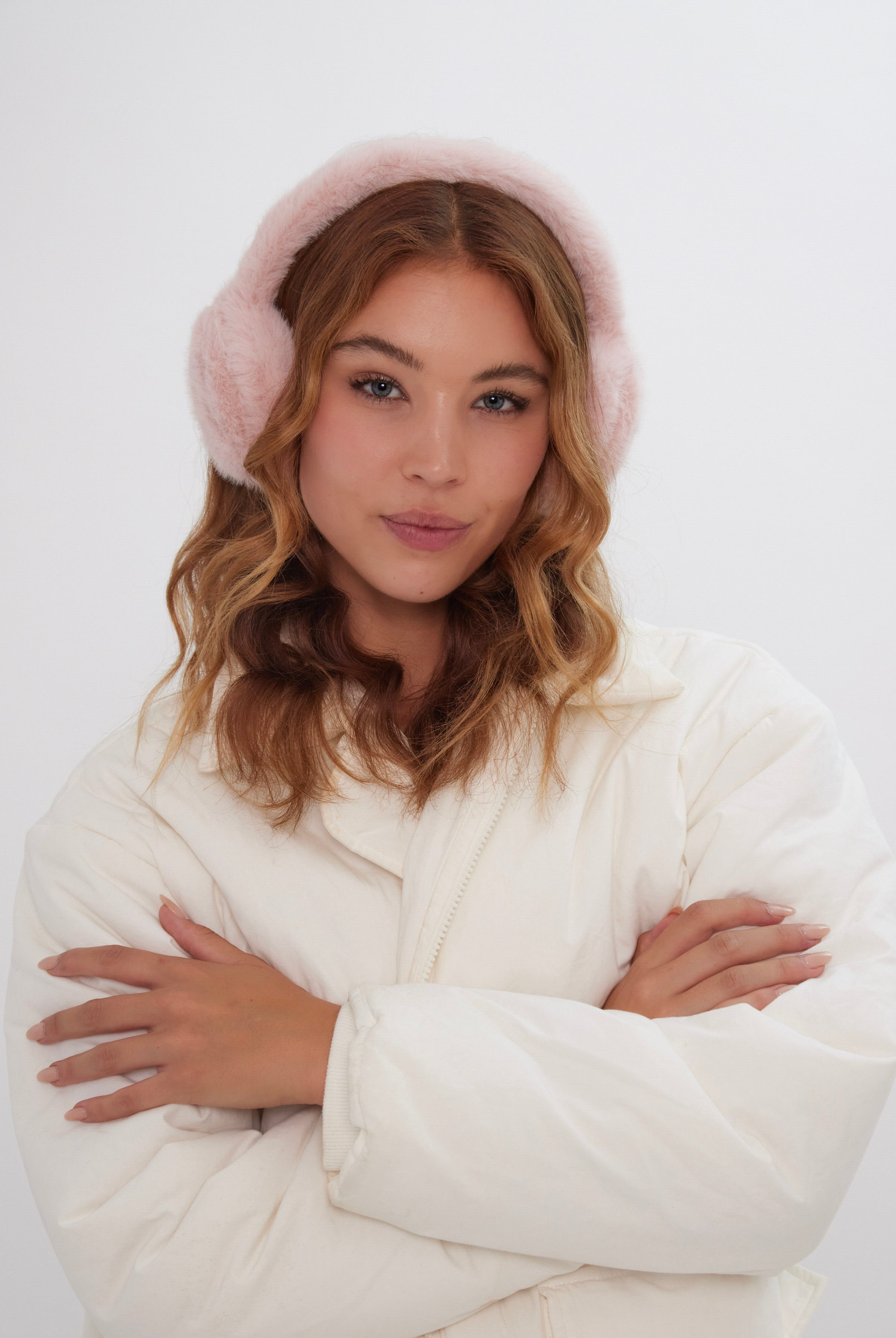 Women’s Fur Earmuffs in Pink