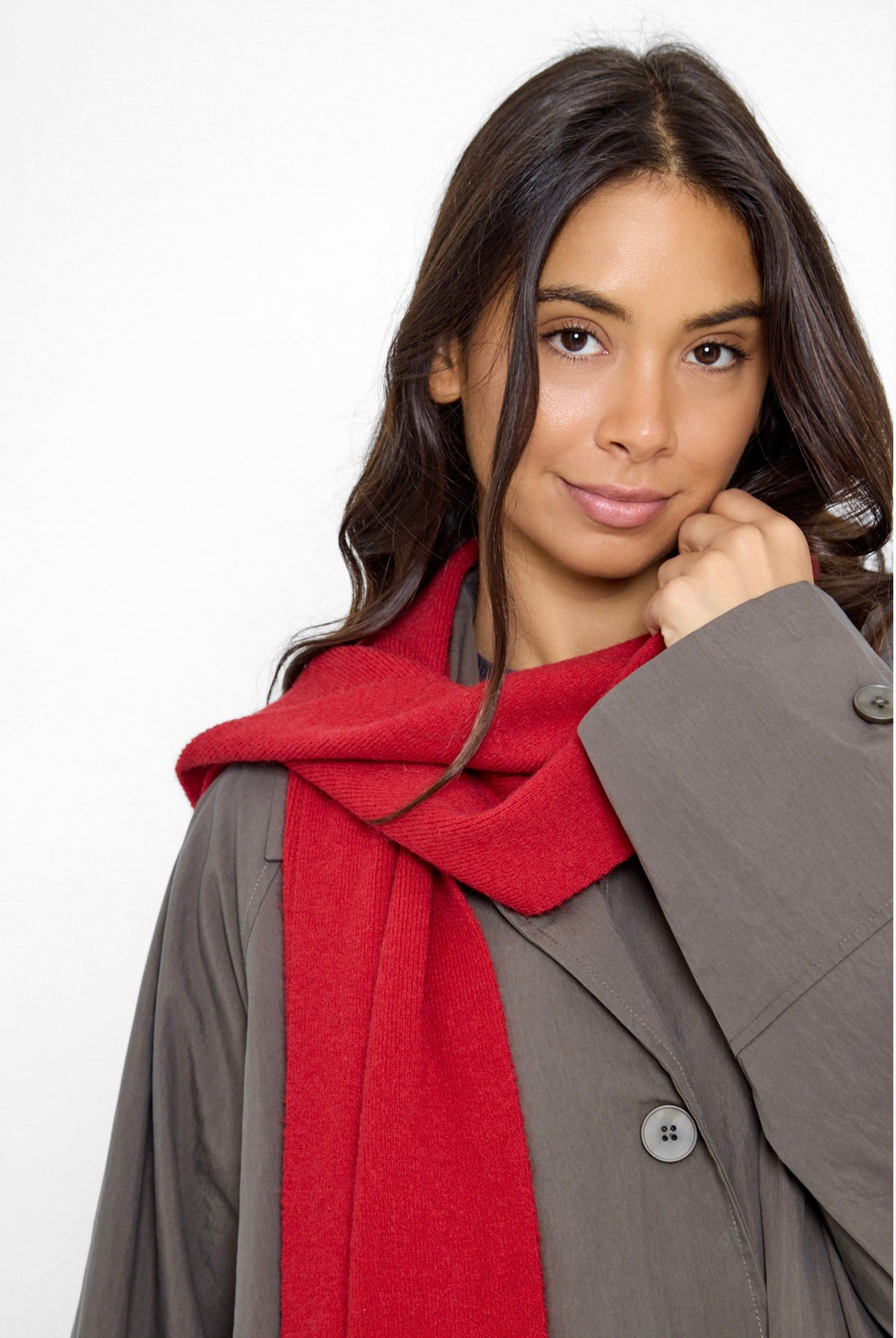 Women's Plain Knitted Scarf in Red