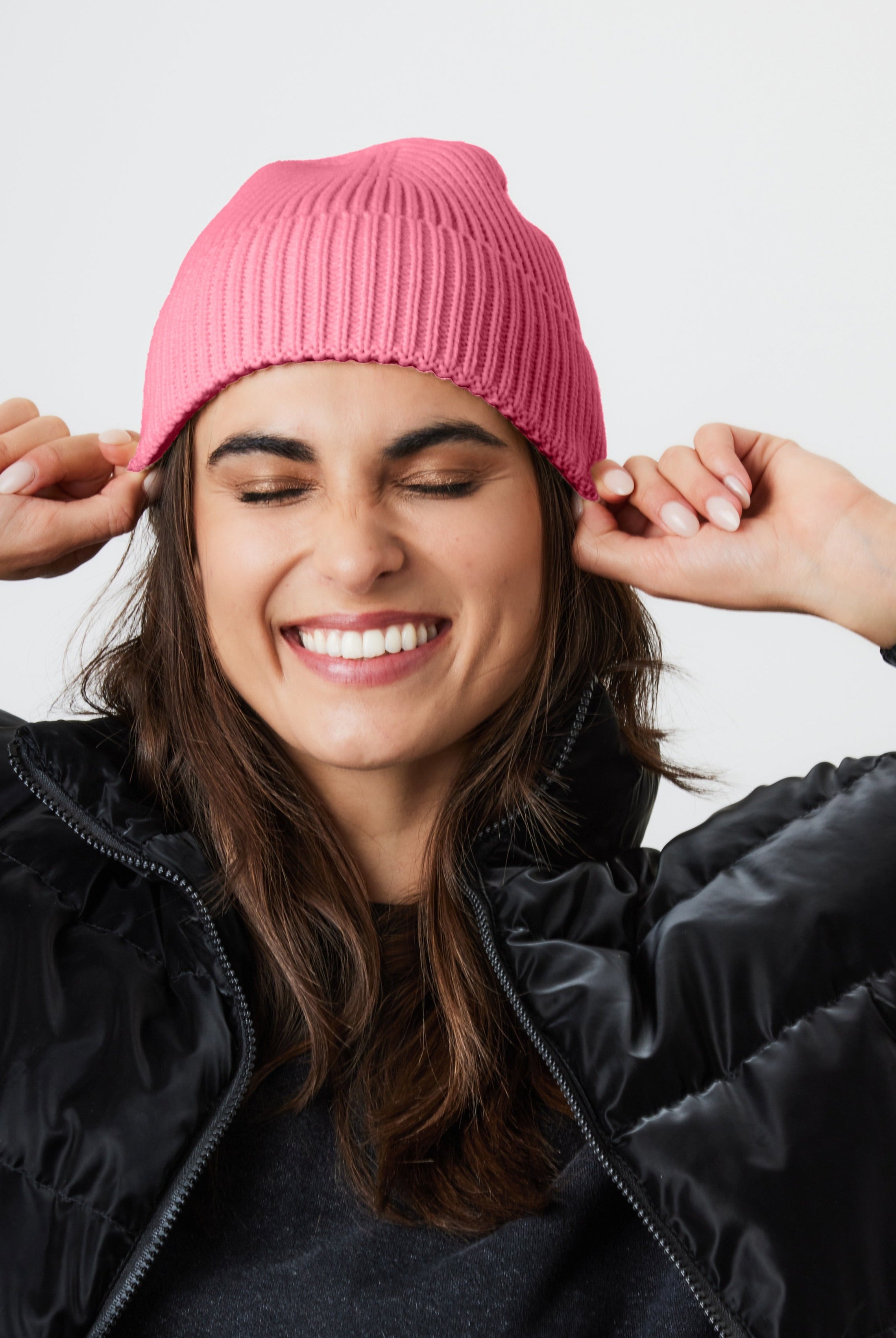 Woman's Ribbed Knitted Beanie in Pink