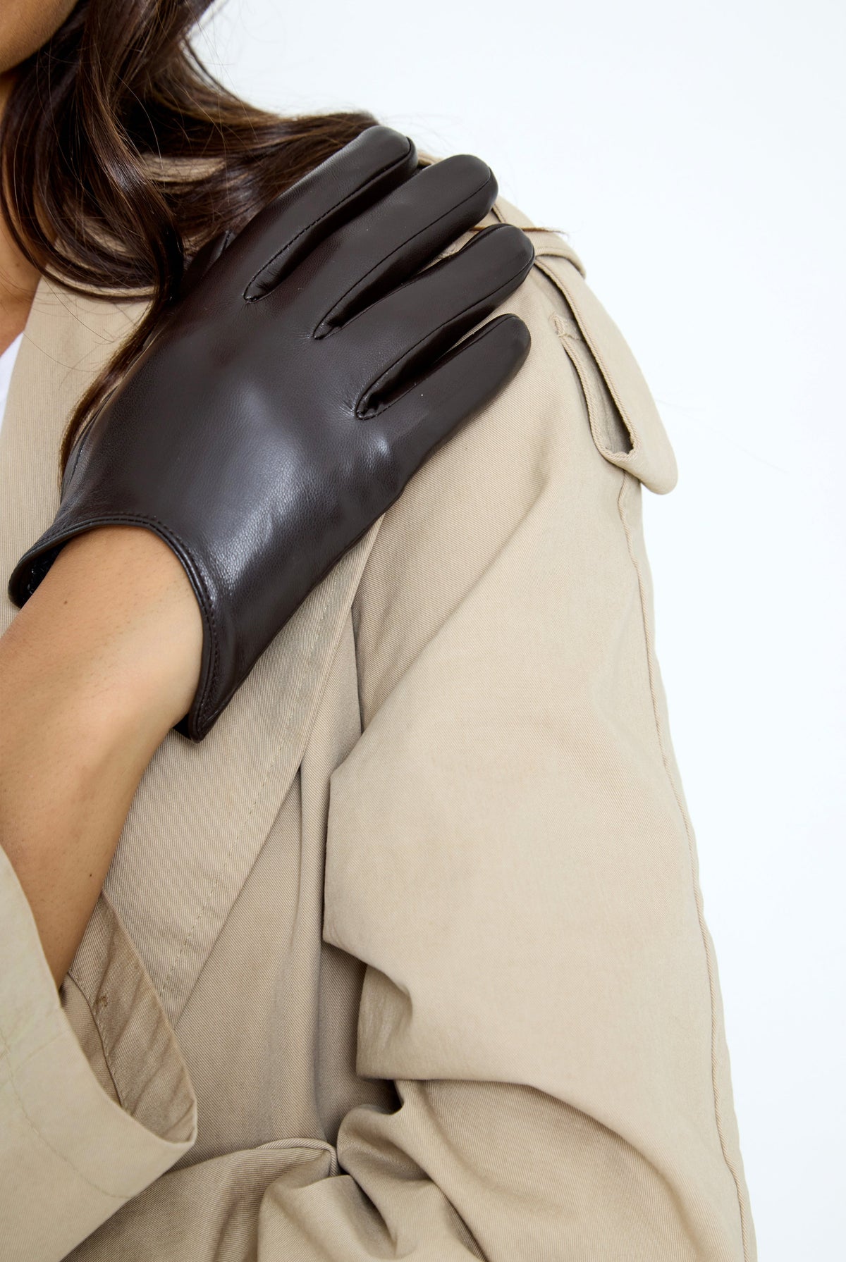 Women's Short Leather Look Driving gloves in Brown