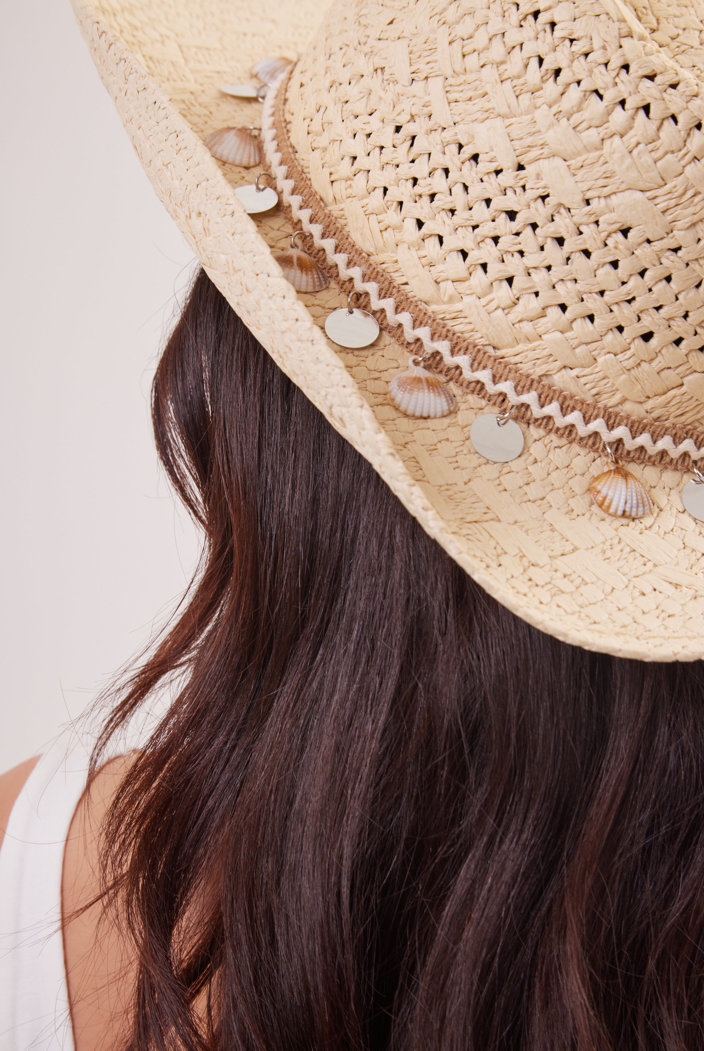 Woman's Straw Cowboy Hat in Beige with Shell Trim