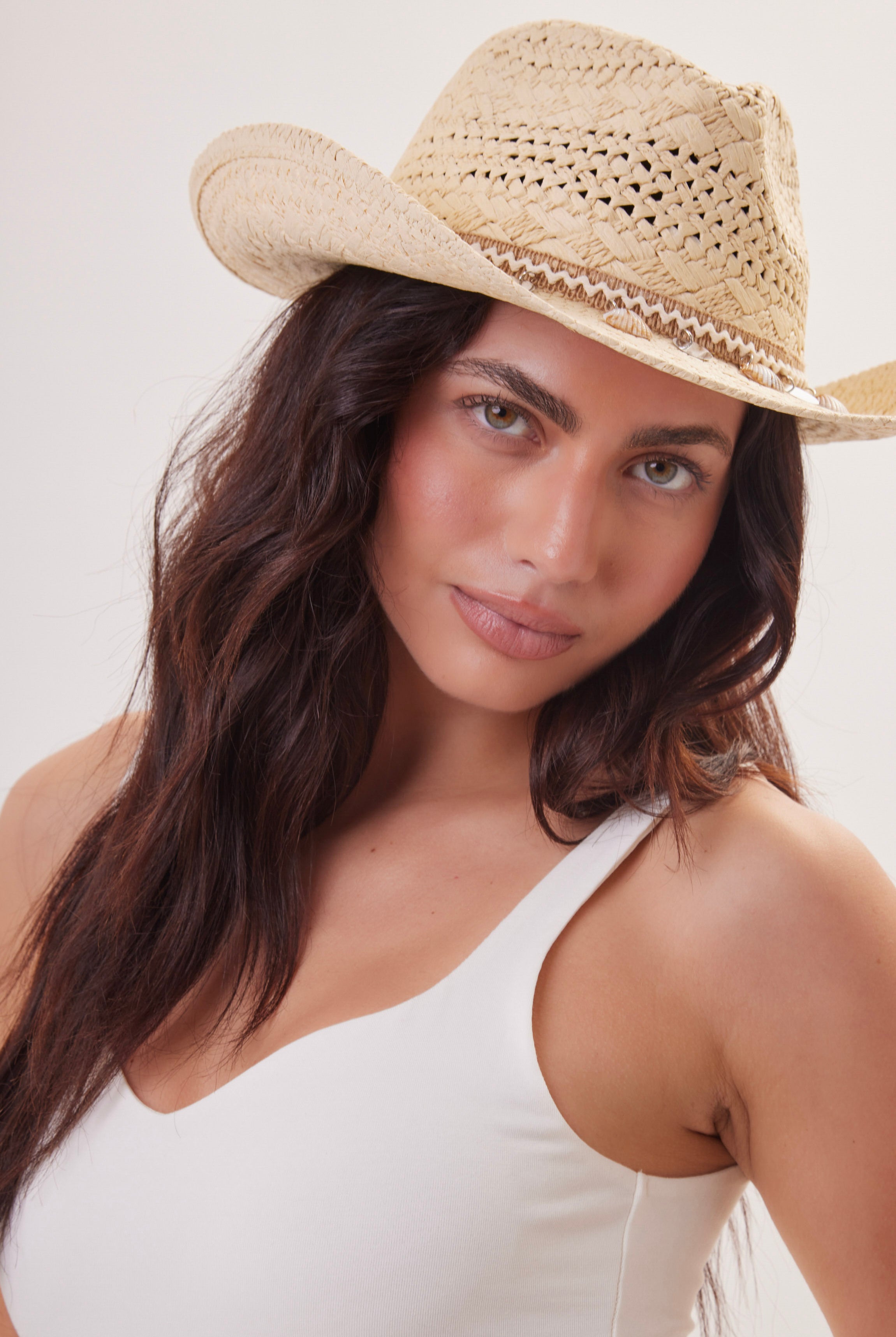 Woman's Straw Cowboy Hat in Beige with Shell Trim