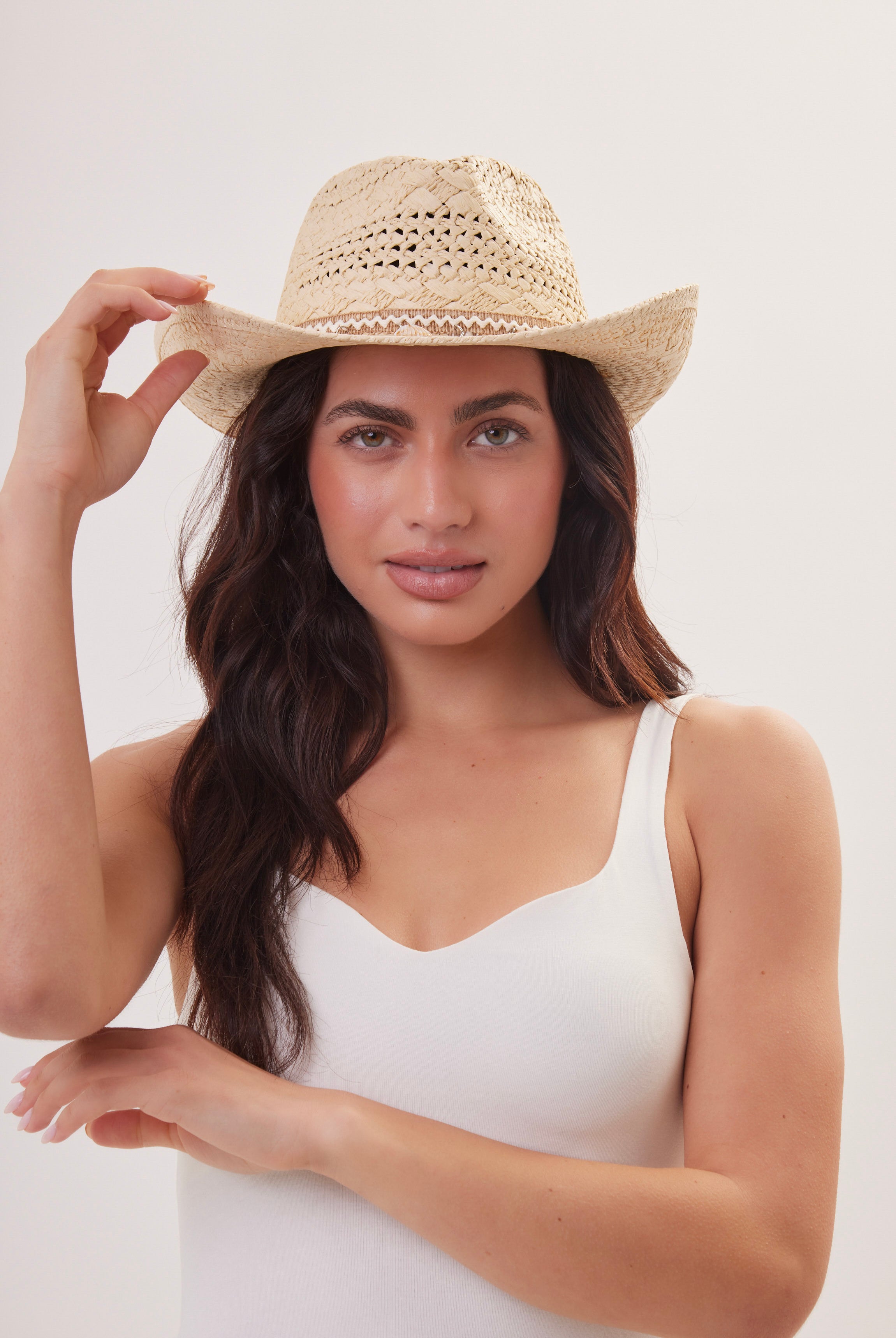 Woman's Straw Cowboy Hat in Beige with Shell Trim