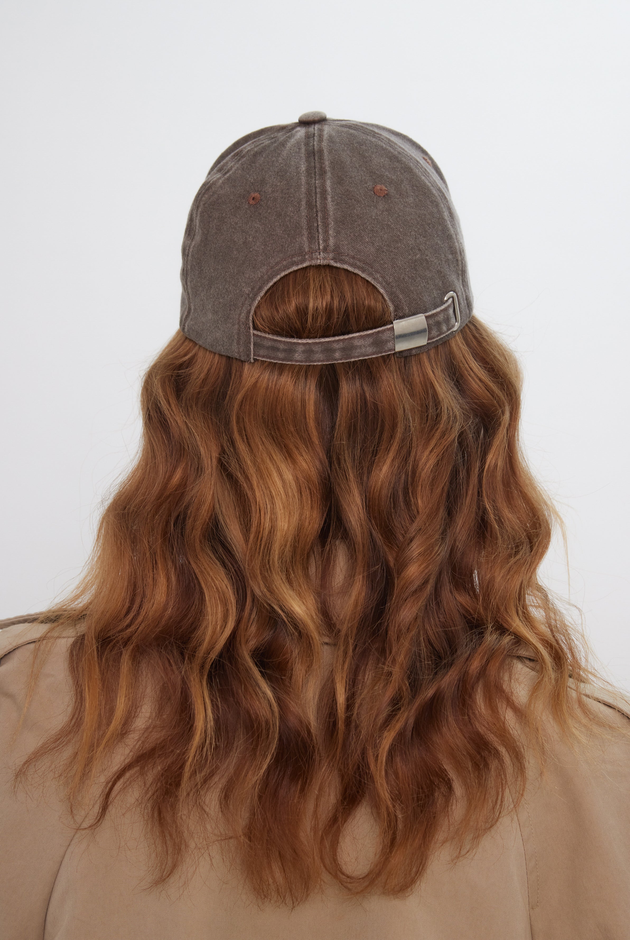 Women’s Wellness Studios Baseball Cap in Washed Brown