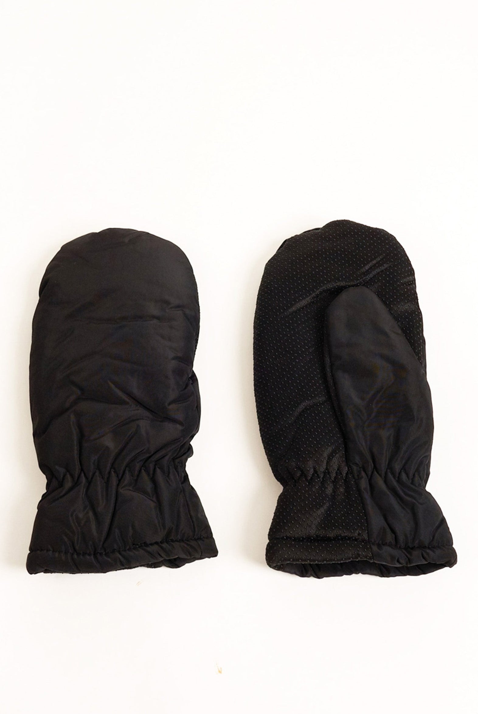 Woman's Winter Mittens in Black Nylon