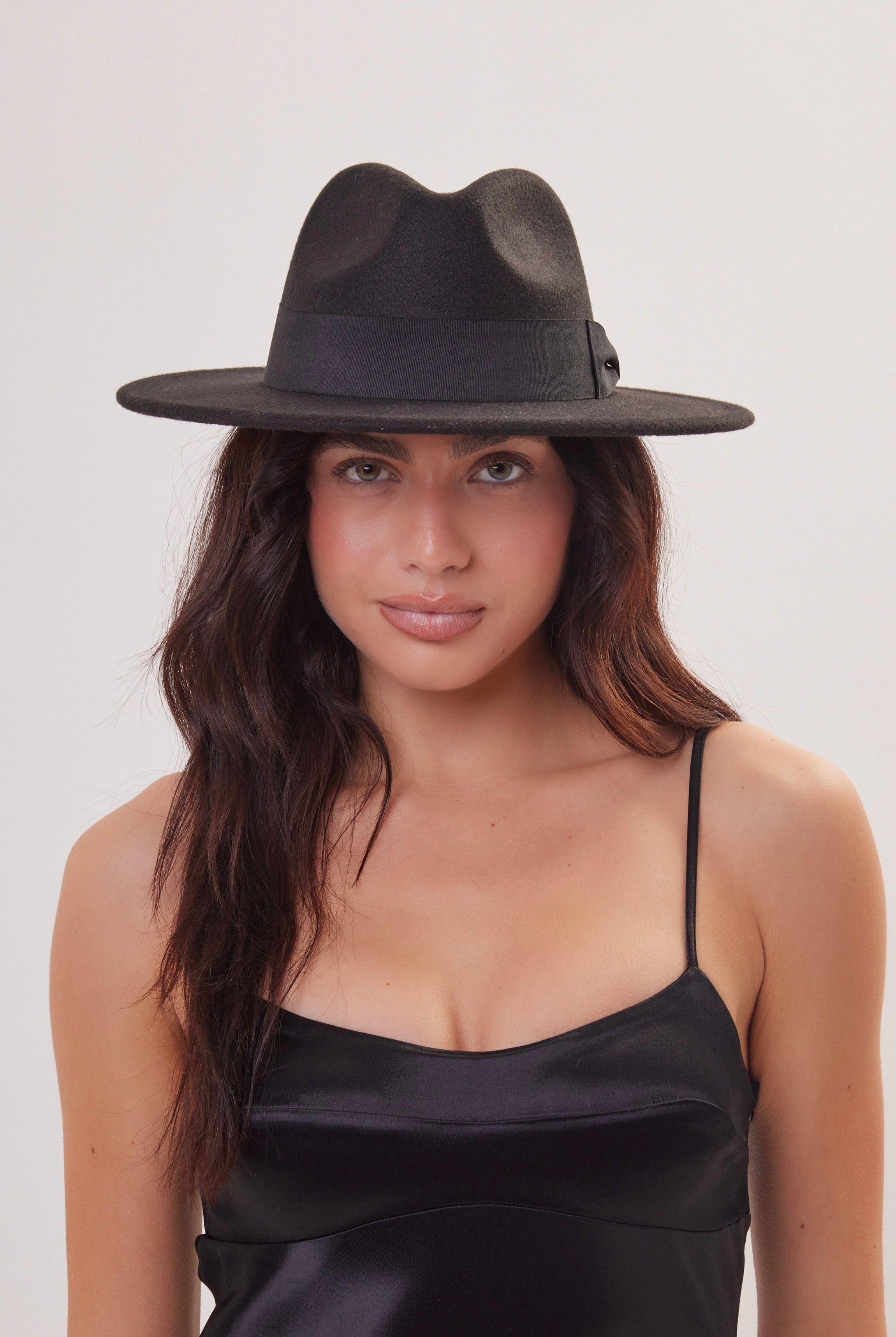 Fedora with Bow Trim in Black - Fedora - My Accessories London