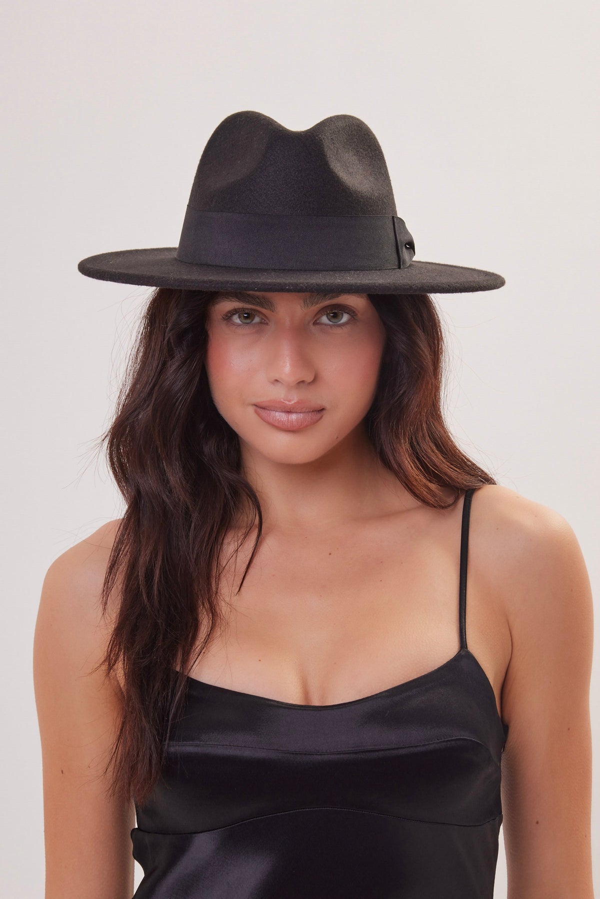 Fedora with Bow Trim in Black - Fedora - My Accessories London