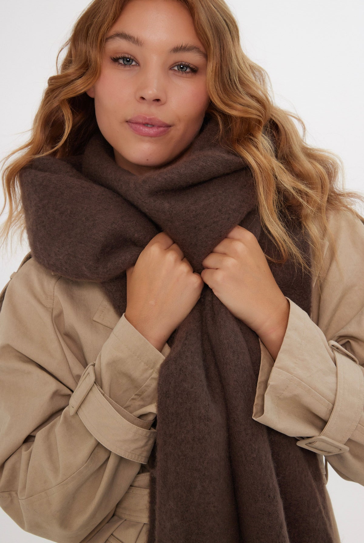 Oversized Chunky Blanket Scarf in Brown - Scarves - My Accessories London