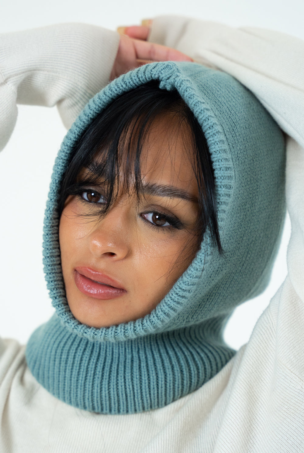 Woman's Knitted Hood Balaclava in Green