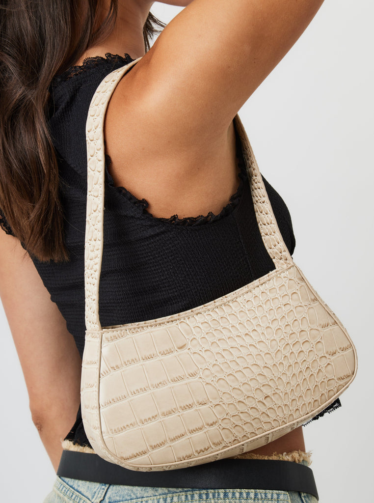 Curved Croc Shoulder Bag | My Accessories London Bag | Beige off white bag | Clean girl bag | Women's beige bag | Minimal | Minimalist | Plaza Core | Twee | Preppy | Sofia Richie | Old Money | Streetwear | Streetstyle Accessories | Date Night Accessories | Night Out Accessories | Drinks Accessories | Fall Accessories | Handbag | Shoulder Bag | Curved Bag 
