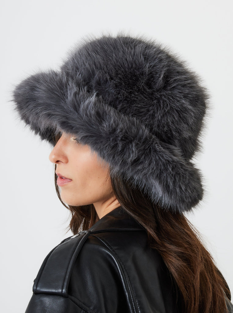 Oversized fur Bucket Hat in Grey | Hats | Hat | Winter | Autumn | Fall | Accessories | Cold weather | Ski | Oversized Fur Hat | Fluffy | Fluffy Fur Hat | Faux Fur | Vegan | Streetwear | Accessories | Women's Accessories