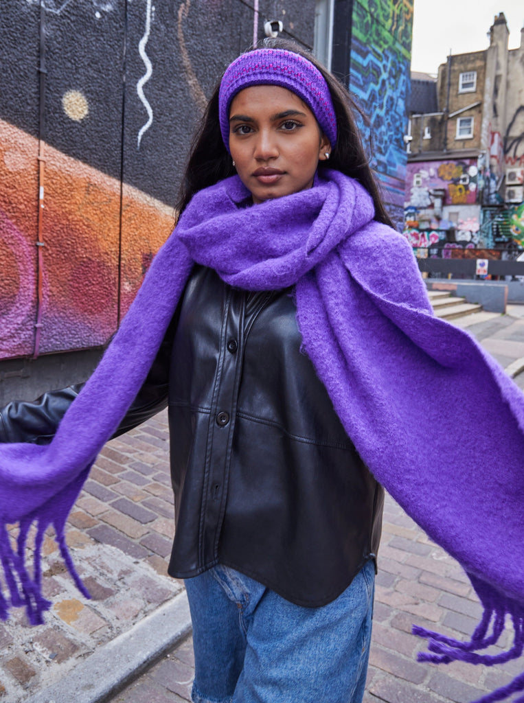 Chunky Soft Scarf in Dark Purple | Oversized Scarf | Super Soft Scarf | Unisex | Fall | Winter | Autumn | Women | Grunge | Grunge Sleaze | Weird Girl | Autumn Accessories | Winter Accessories | Fall Accessories | Women's Accessories | Women's Scarf | Purple Scarf | Arty | Fall Style | Autumn Style | Winter Style | Ski | Ski Season | Skiing | Ski Accessories |