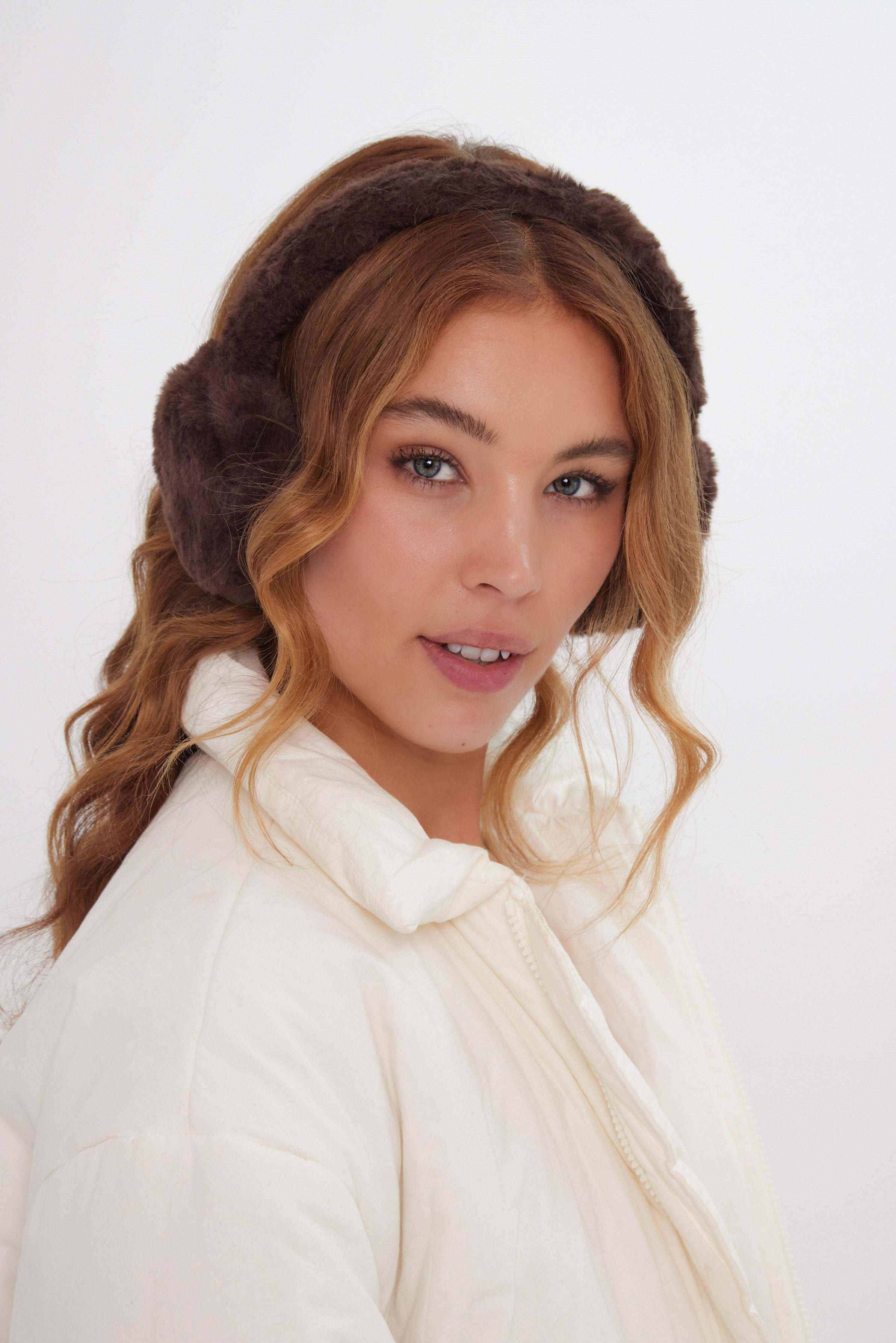 Women’s Fur Earmuffs in Brown