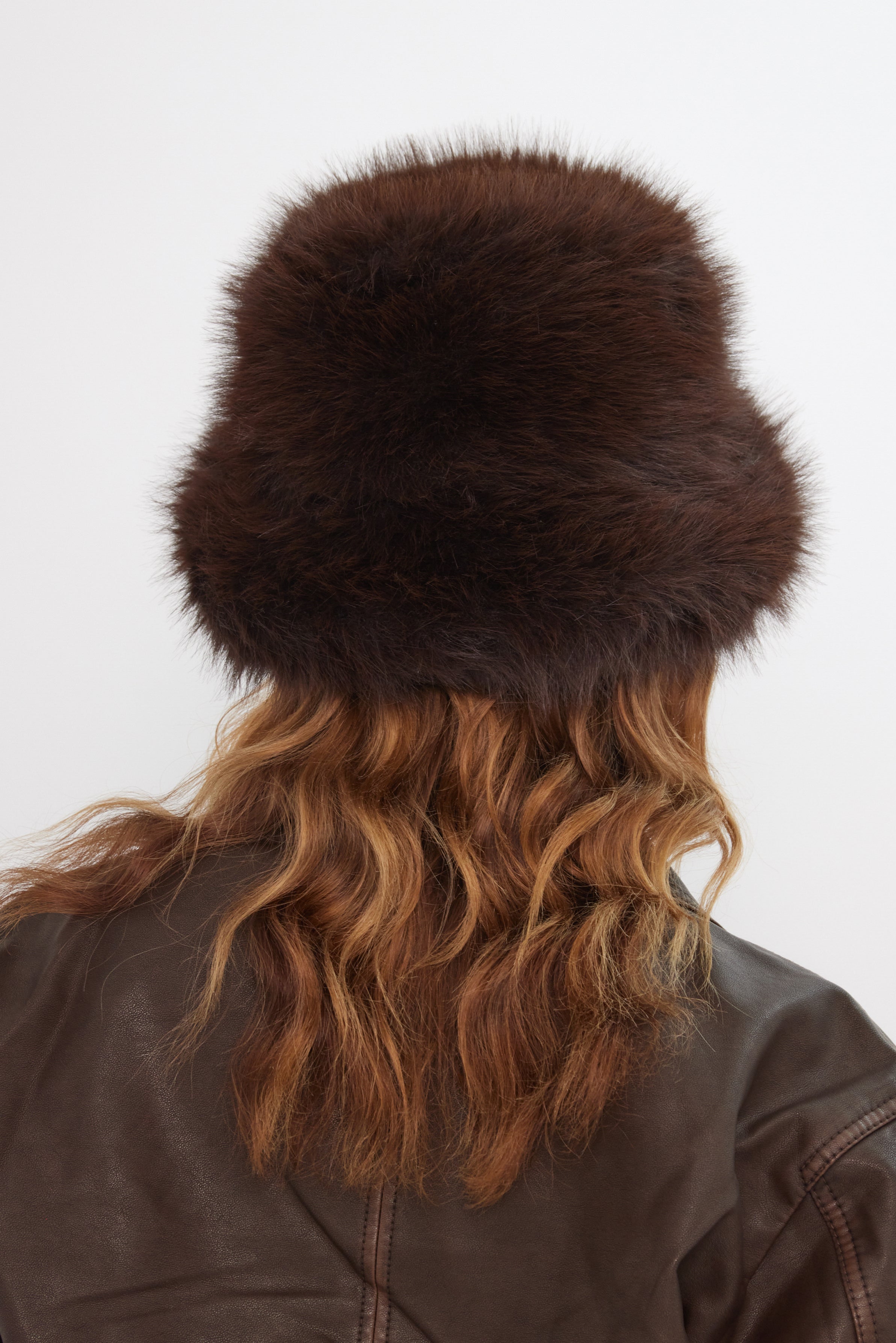 Women’s Fuzzy Fur bucket hat in Brown 
