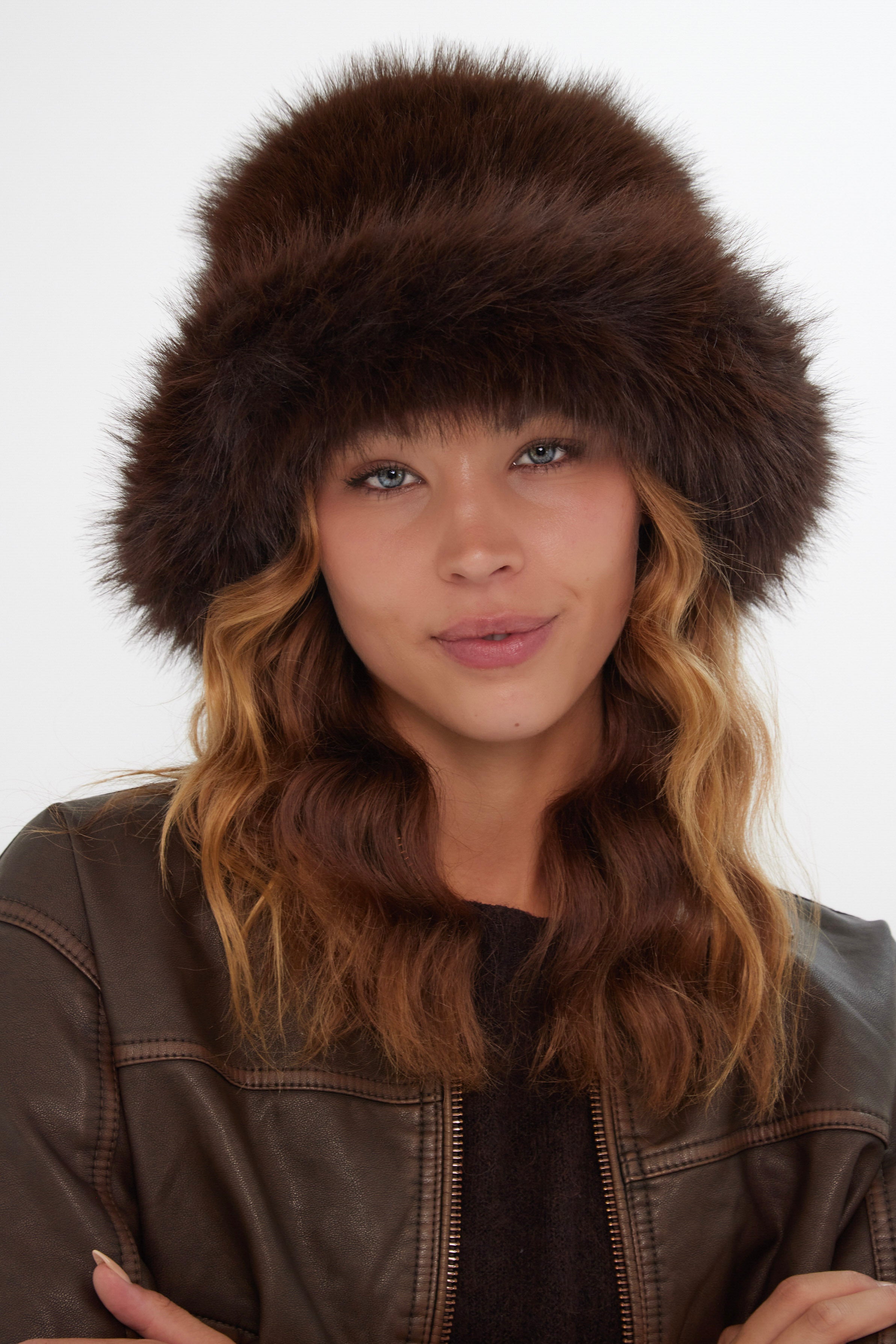 Women’s Fuzzy Fur bucket hat in Brown 