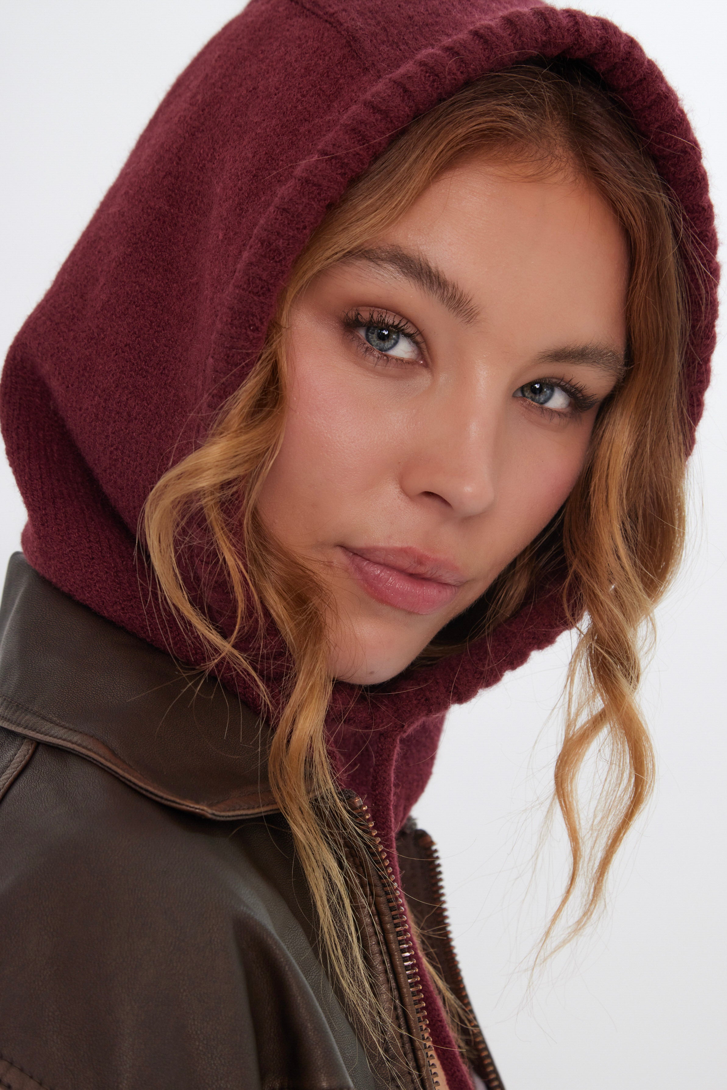 Women’s Drawstring Balaclava in Burgundy 
