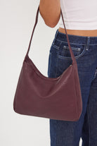 Women’s Slouchy Leather-Look Shoulder bag in Burgundy