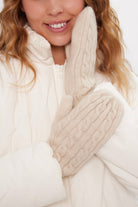 Women’s Cable Knit Mittens in Cream 