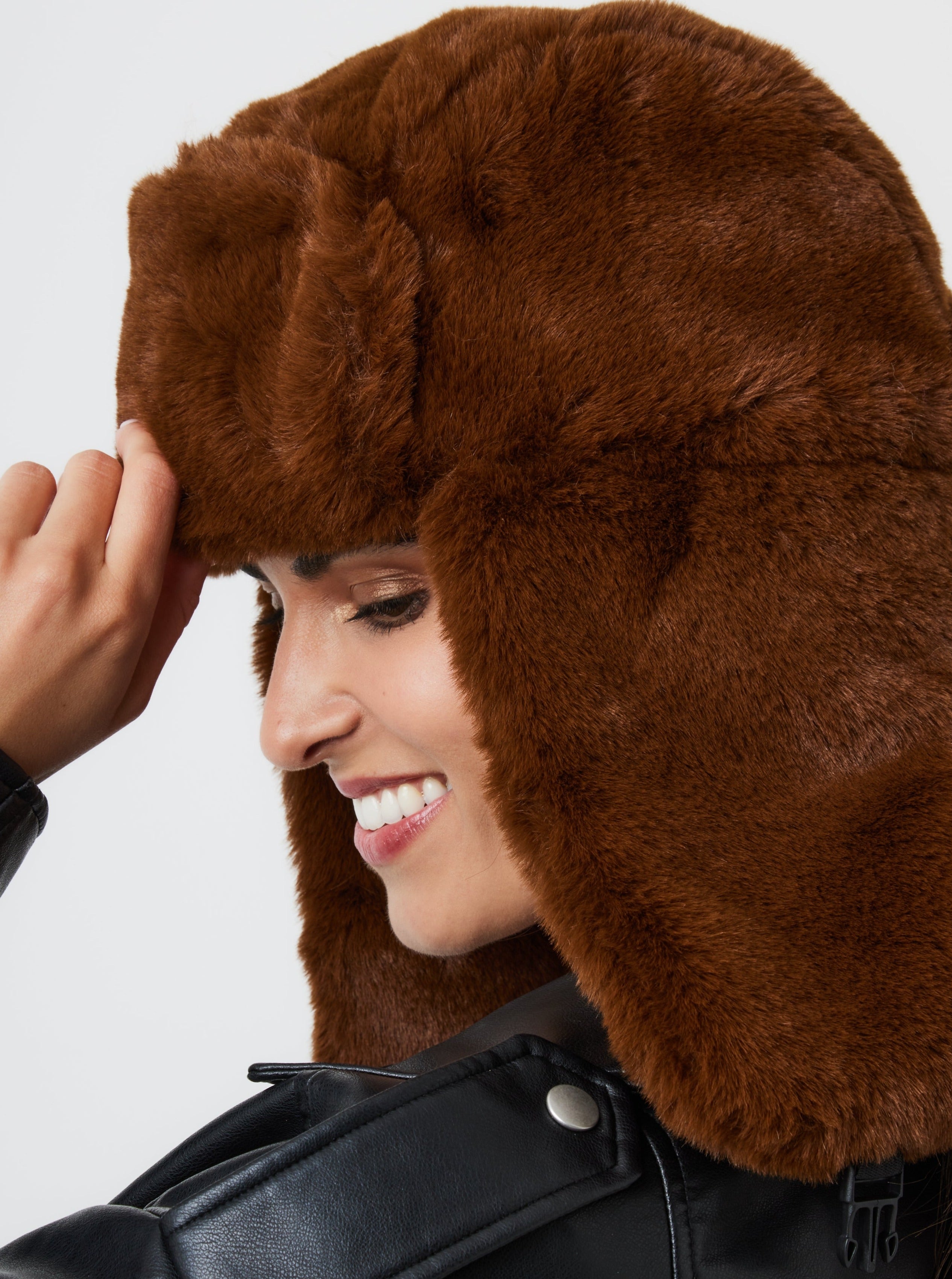 Woman's Faux Fur Trapper in Brown