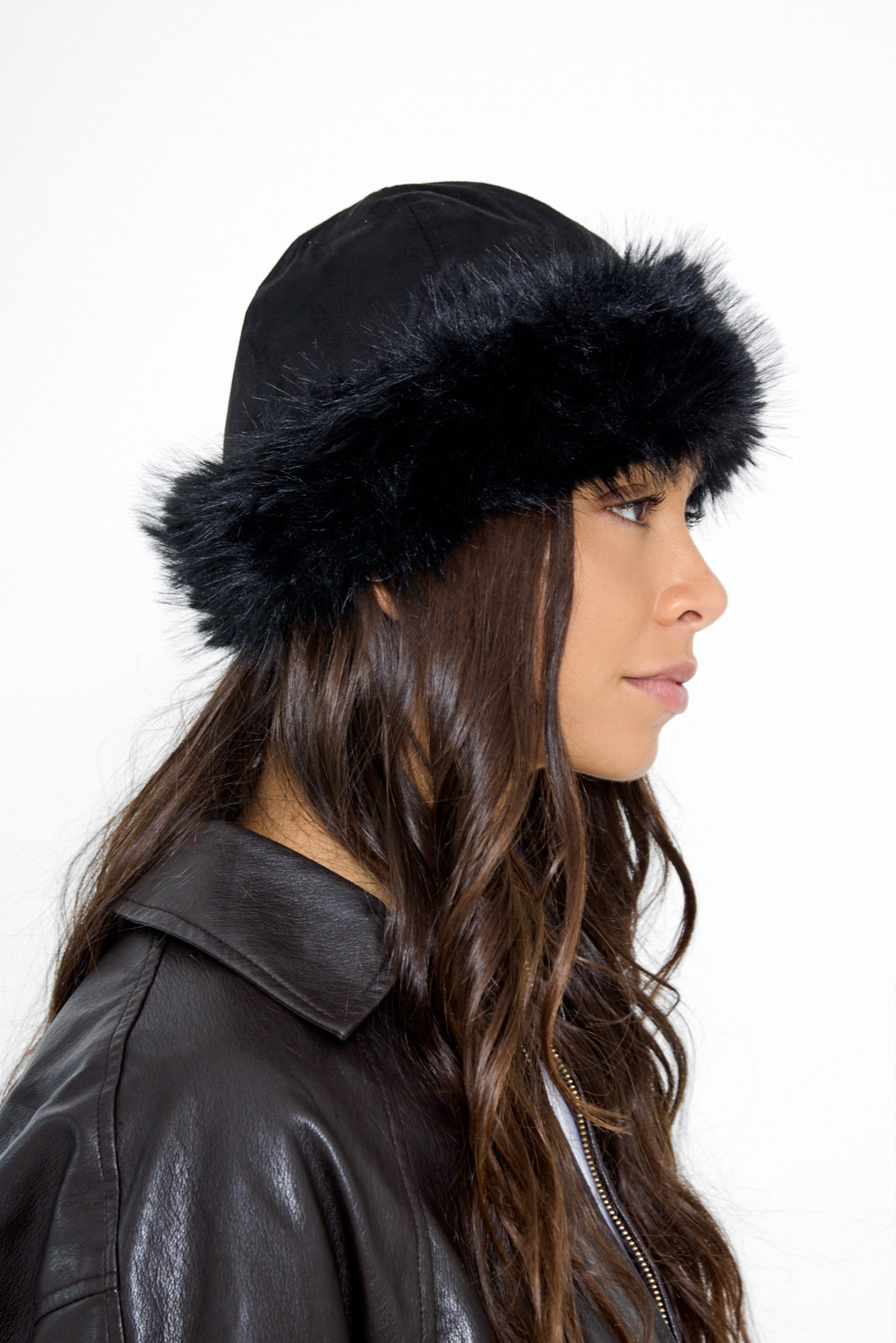 Women's Fluffy Fur Trim Beanie in Black