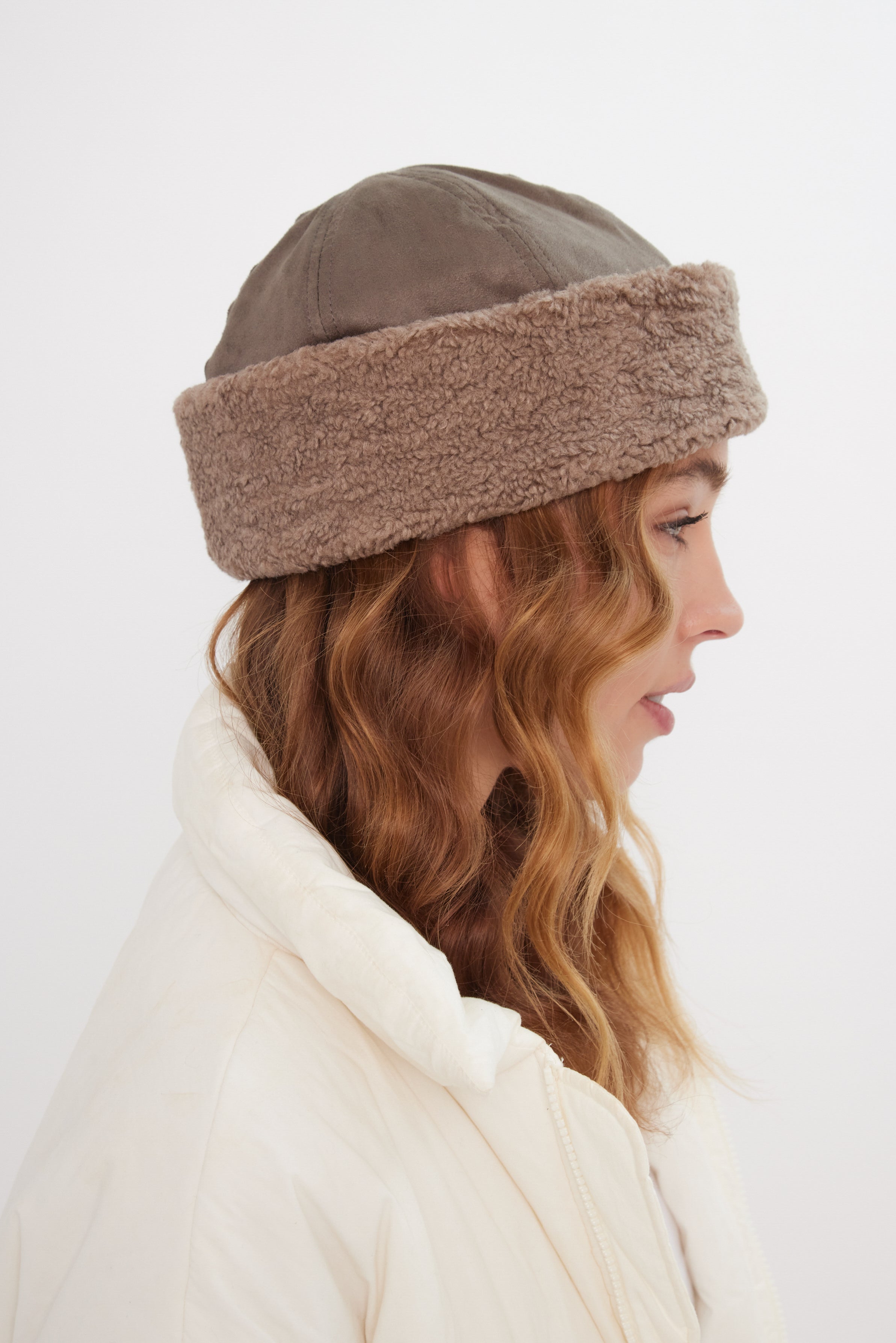 Women’s Suede and Borg Turn Up Beanie in Grey 