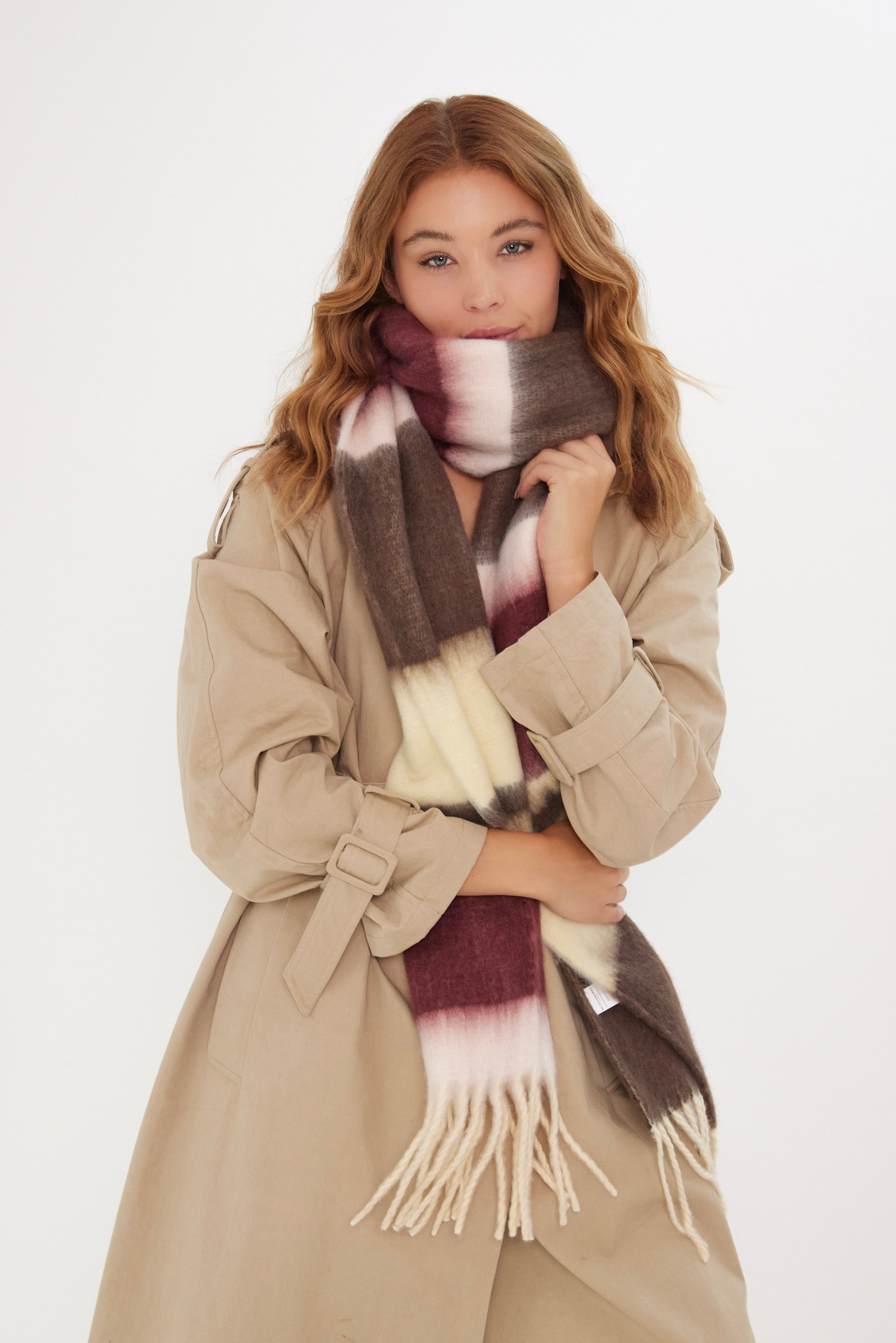 Women’s Oversized Chunky Blanket Scarf in Multicoloured Stripe