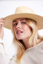 Women’s Wide Brim Raffia Fedora in Natural Beige
