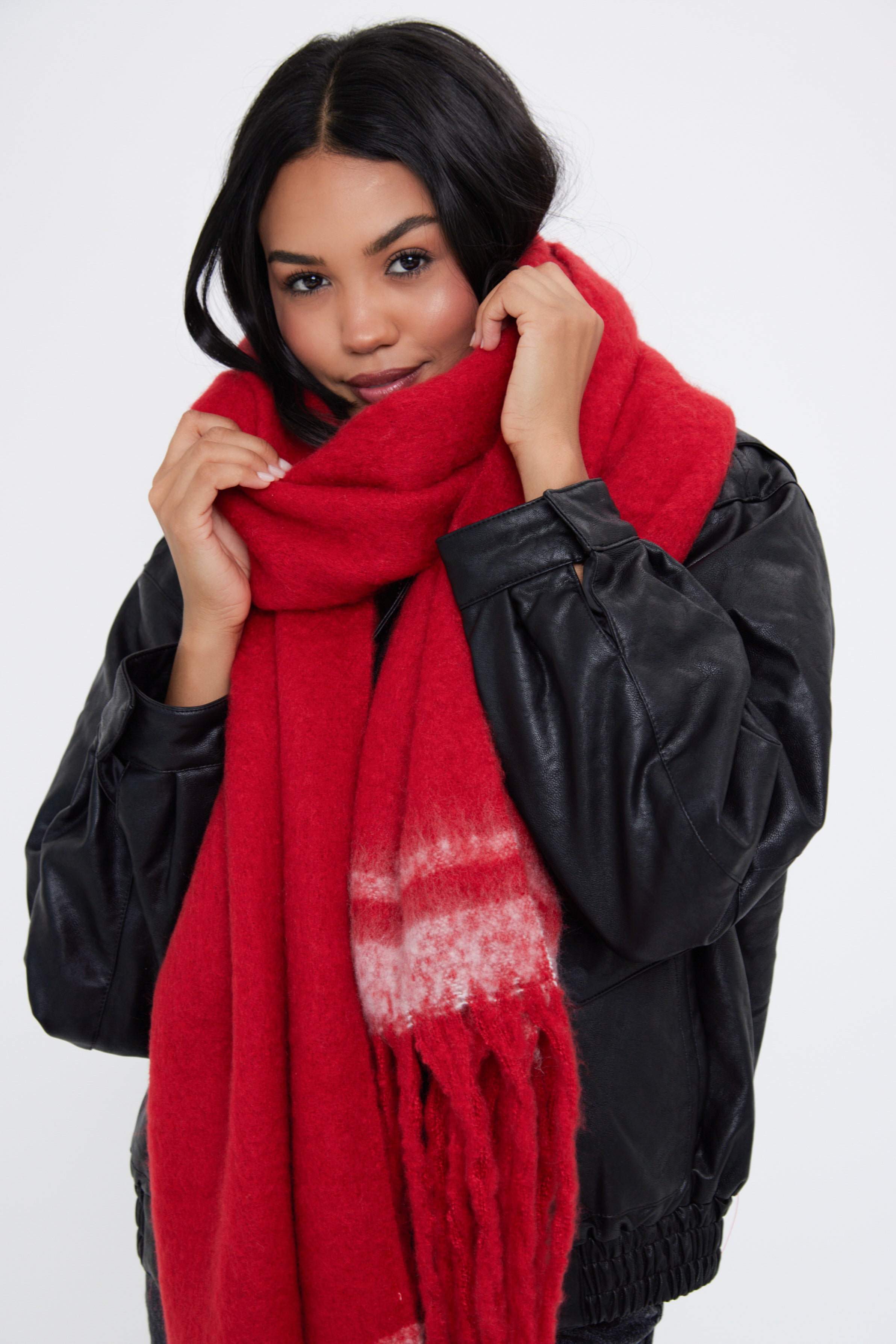 Woman's Oversized Chunky Blanket Scarf with Stripe Detail in Red and White