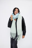 Woman's Oversized Chunky Blanket Stripe Scarf in Blue and Green