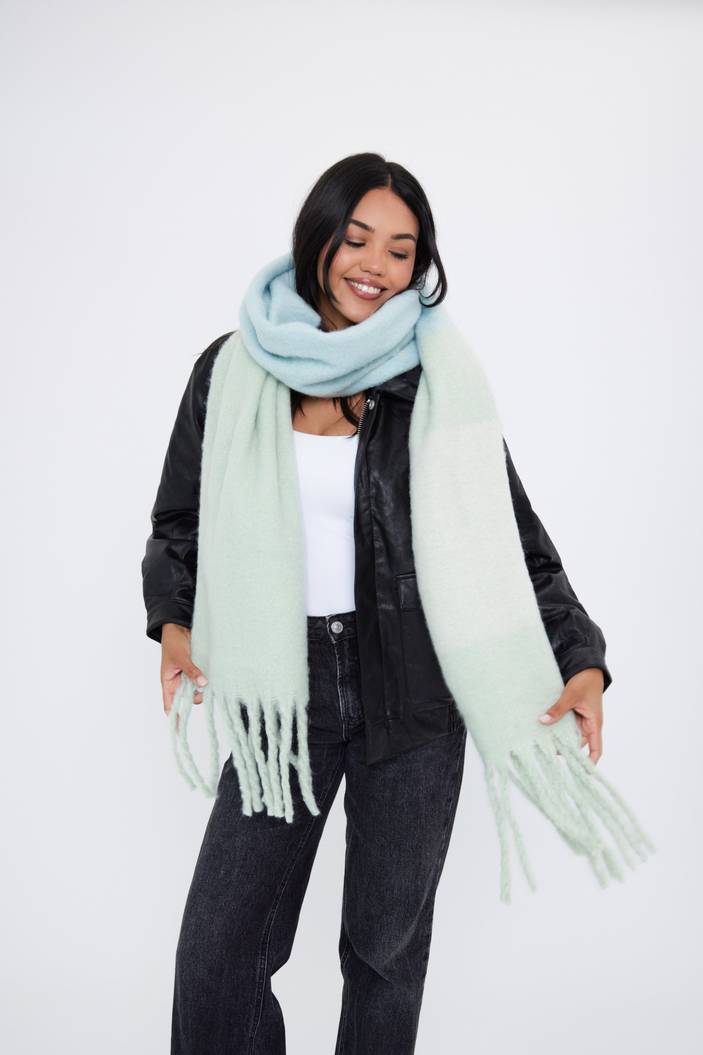 Woman's Oversized Chunky Blanket Stripe Scarf in Blue and Green