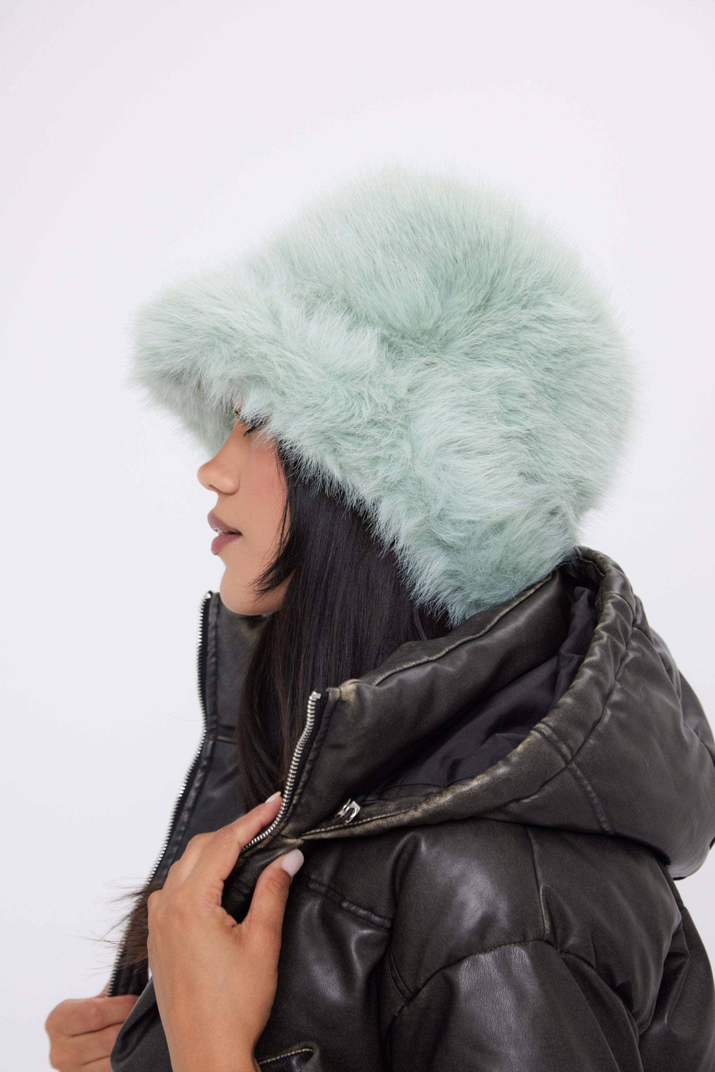Women's Oversized Fur Bucket Hat in Mint Green