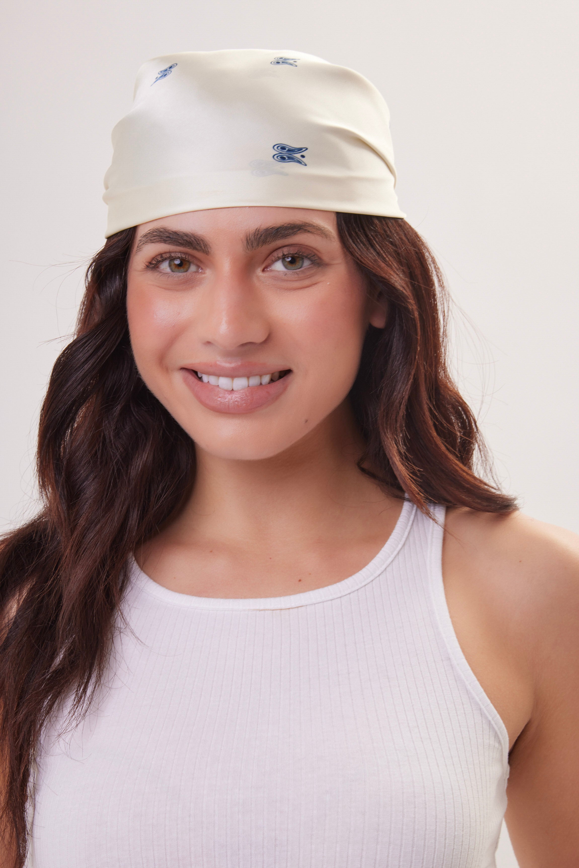 Woman's Paisley Neck-tie in Cream and Blue