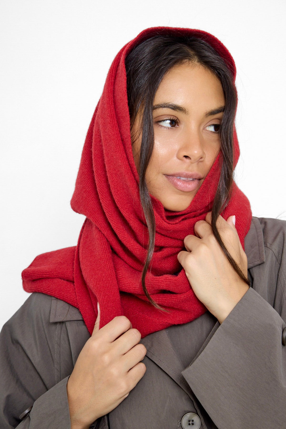 Women's Plain Knitted Scarf in Red