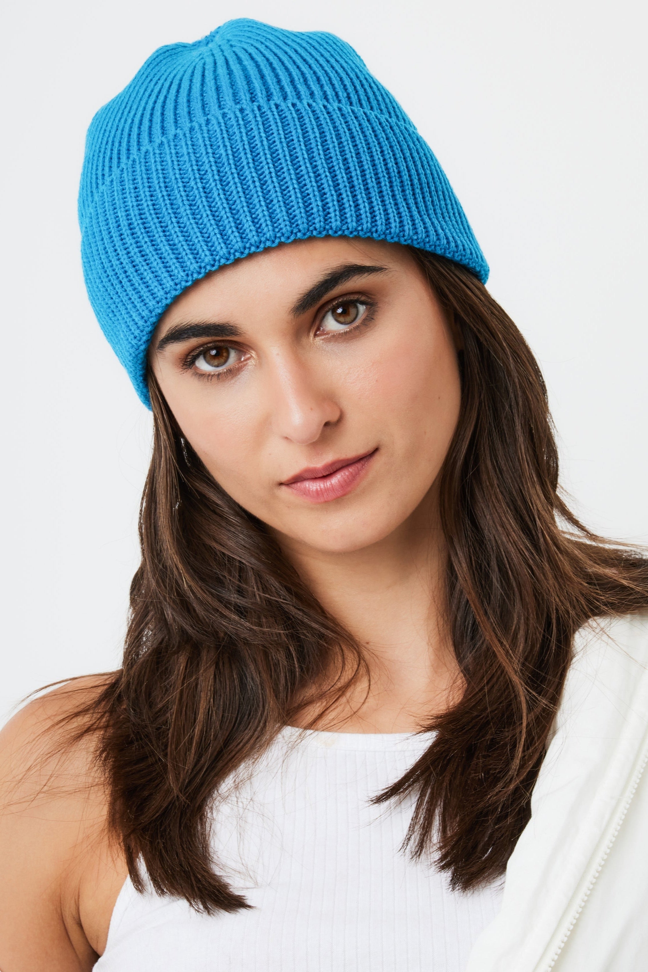 Woman's Ribbed Knitted Beanie in Blue