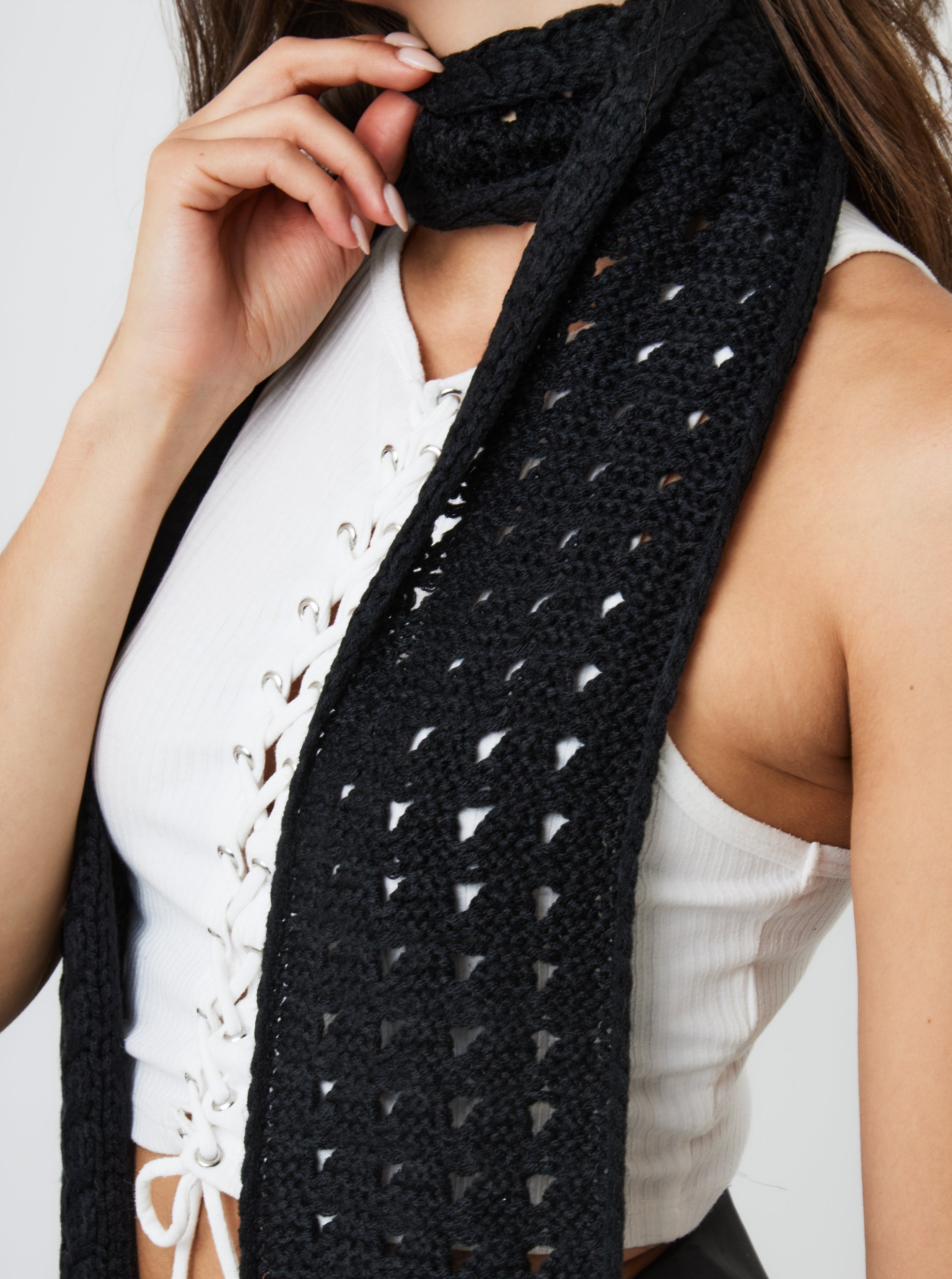 Woman's Skinny Crochet Knit Scarf in Black