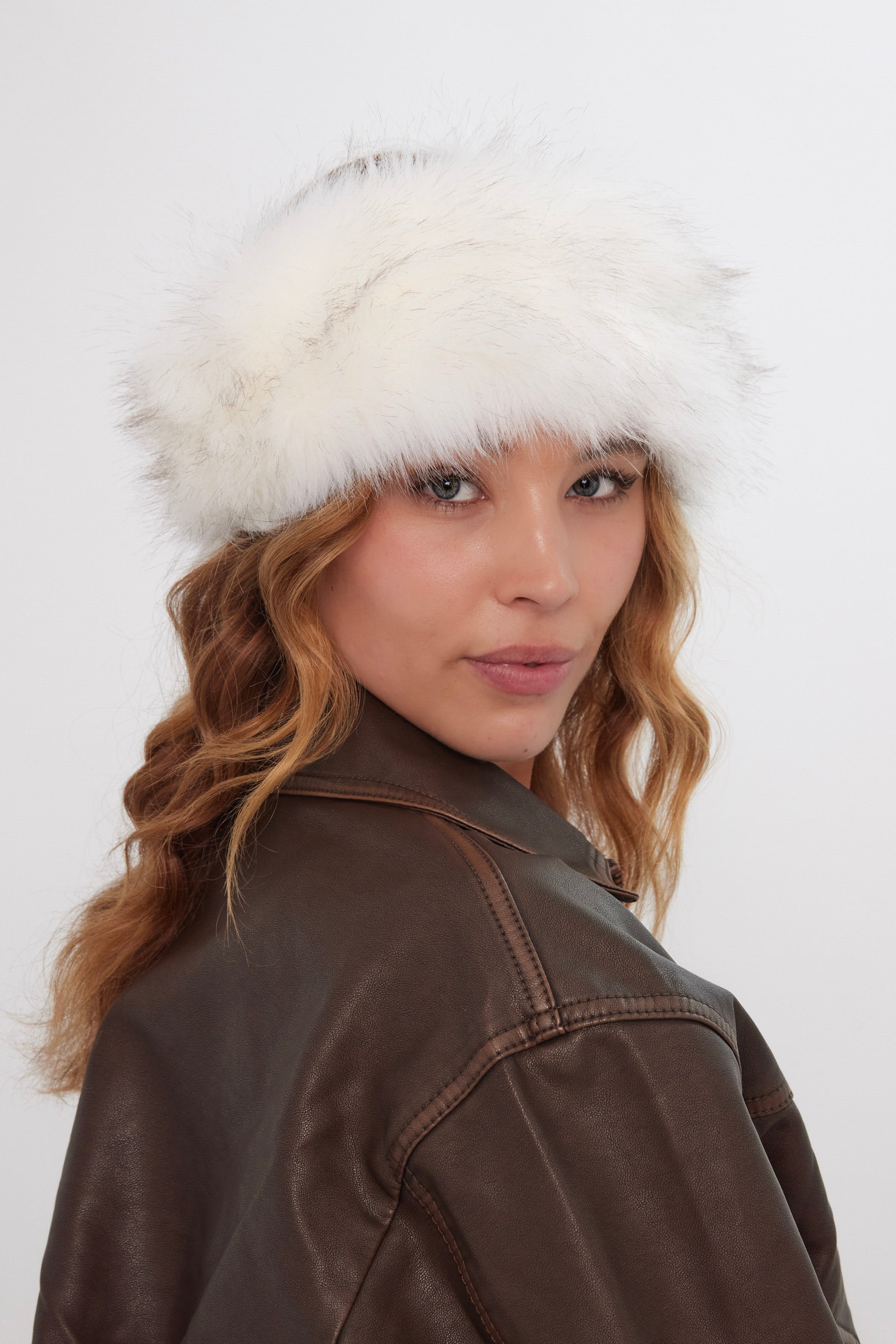 Women’s Fur Headband in White