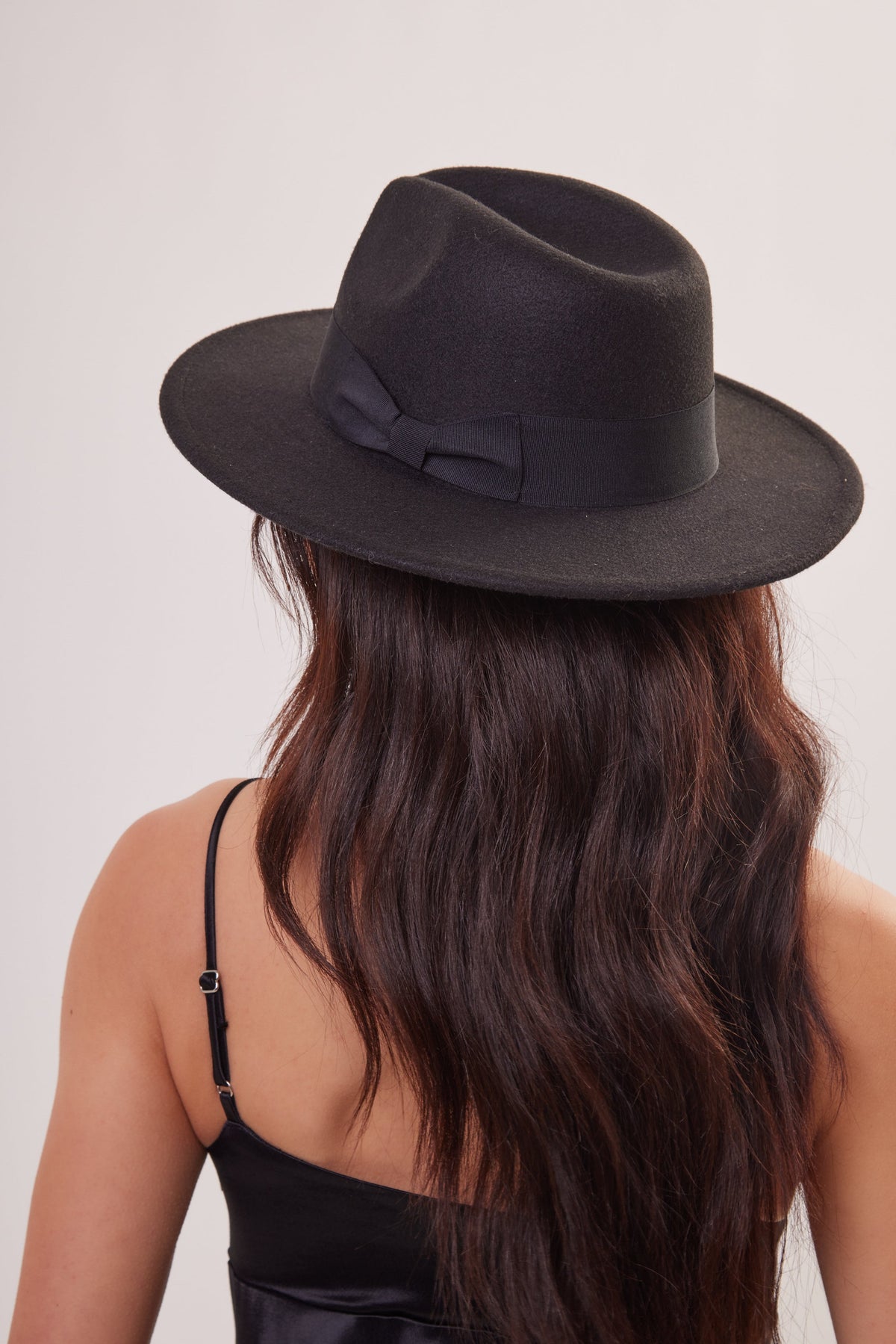Fedora with Bow Trim in Black - Fedora - My Accessories London