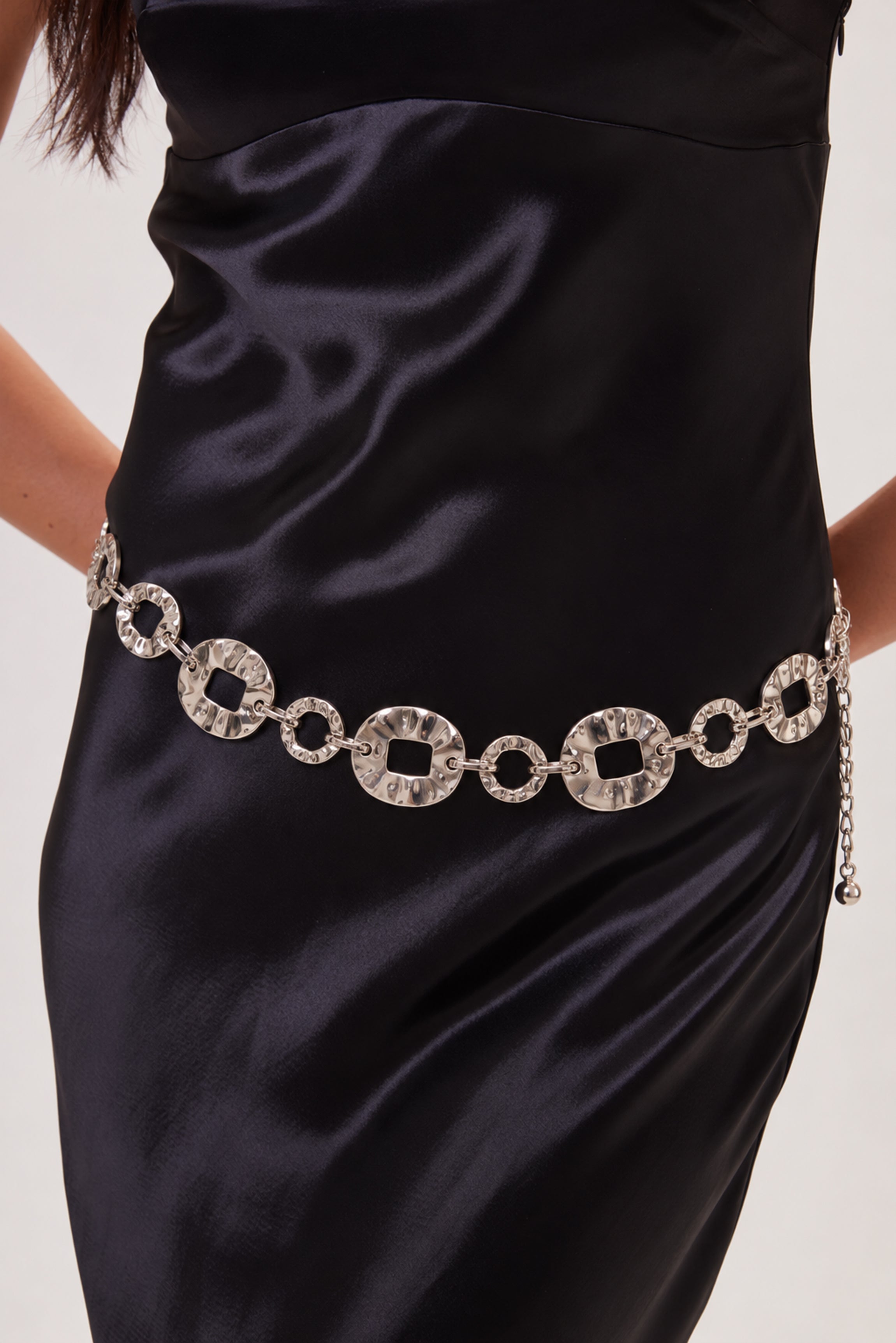 Hammered Chain Statement Belt in Silver - My Accessories London