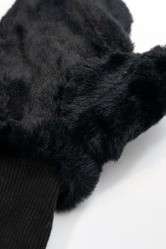 Fur Mittens in Black | Gloves | Autumn | Winter | Faux Fur | Fluffy | Vegan | Recycled | Sustainable |